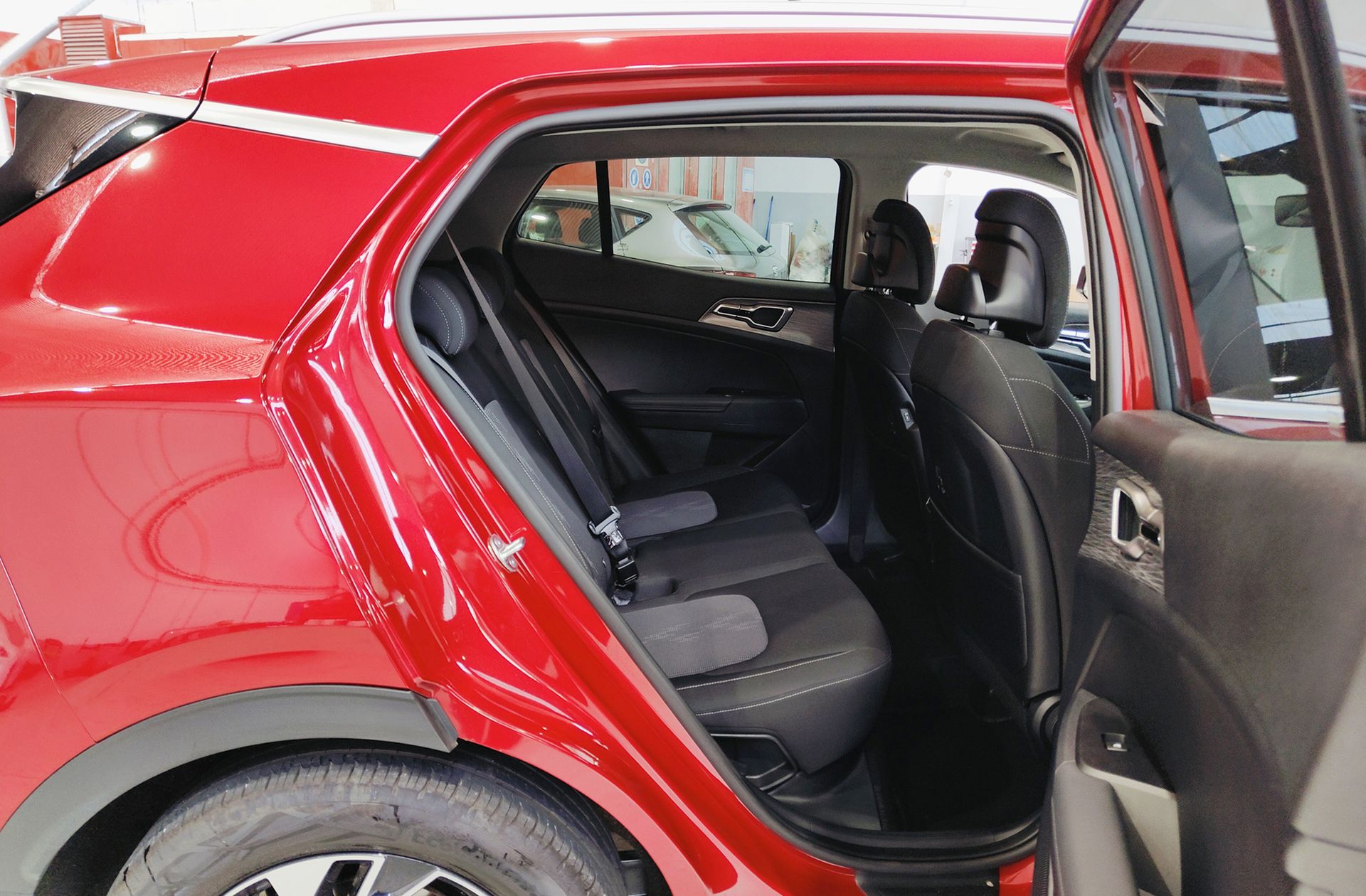 Kia Sportage 1.6 T-GDi Drive 4x2 - foto 18