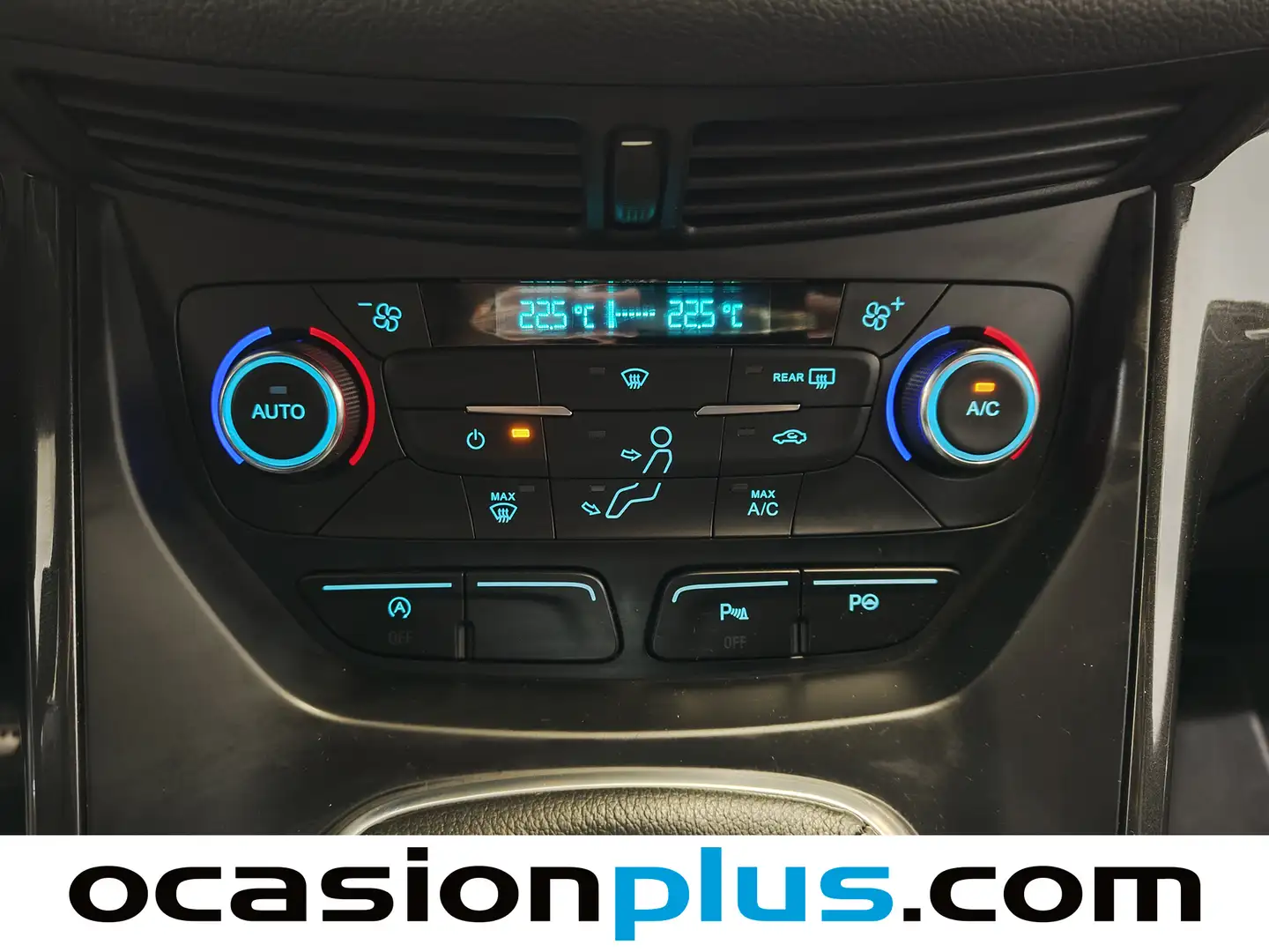 Foto Ford Kuga Ford Kuga 2.0 TDCI S&S ST-Line 4x2 (150 CV)