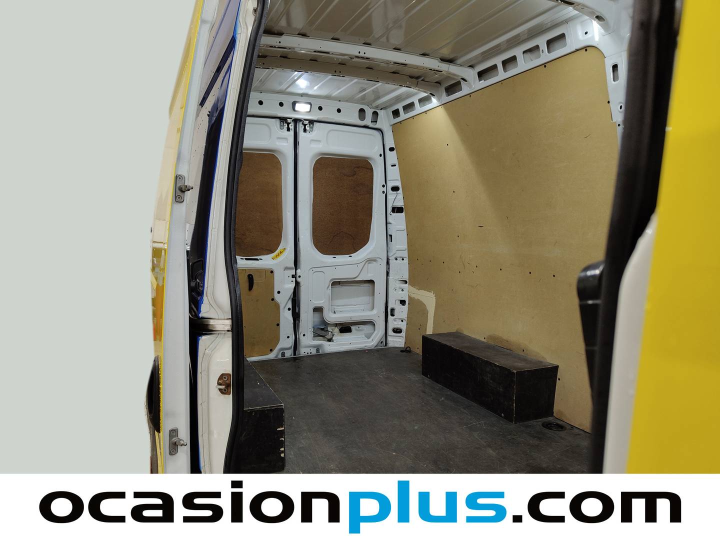 Iveco Daily Iveco Daily 2.3 TD 35S 16 V 3520L/H2 (156 CV) al mejor precio