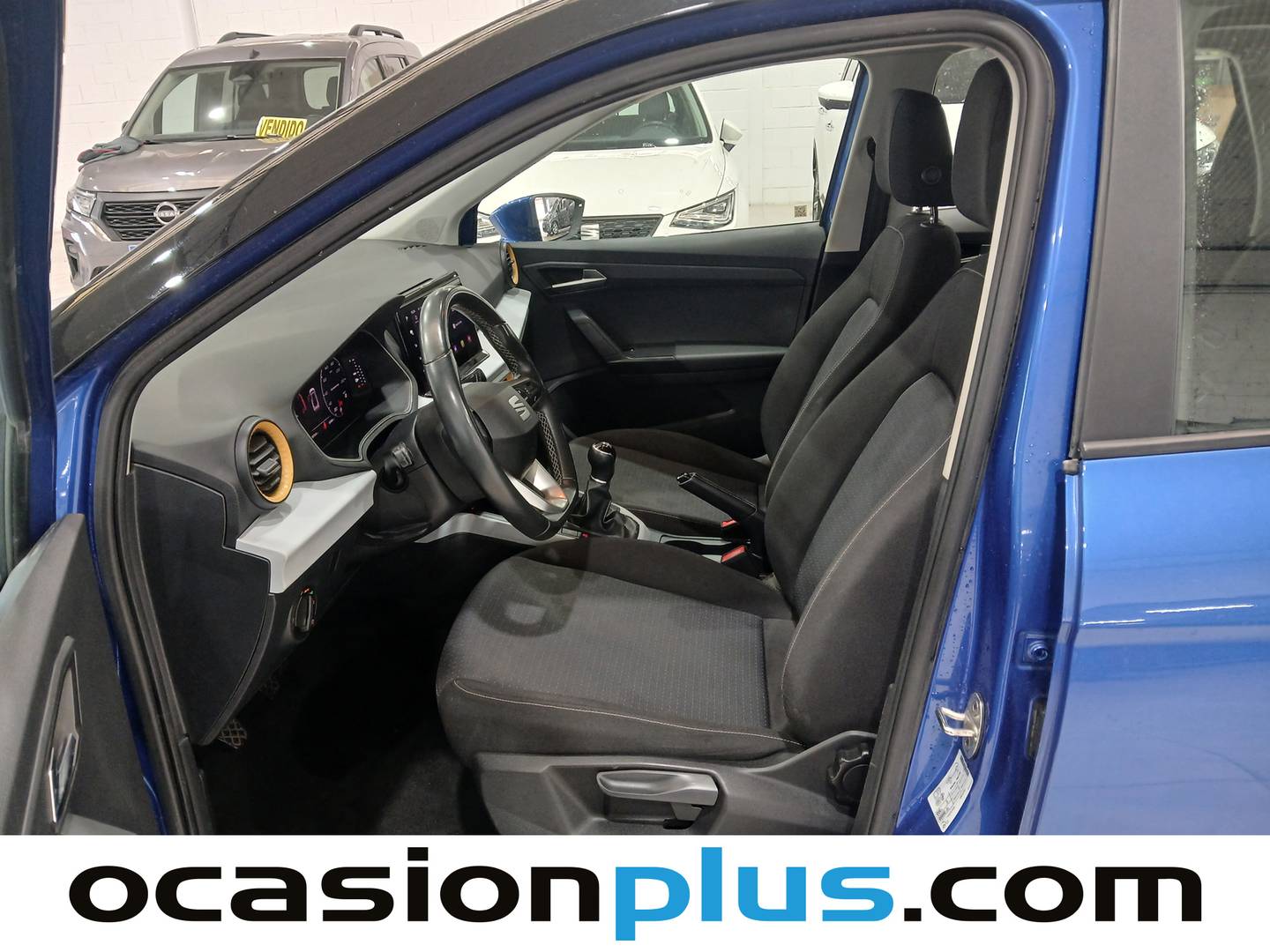 Foto asientos delanteros Seat Arona SEAT Arona 1.0 TSI Style XL (110 CV)