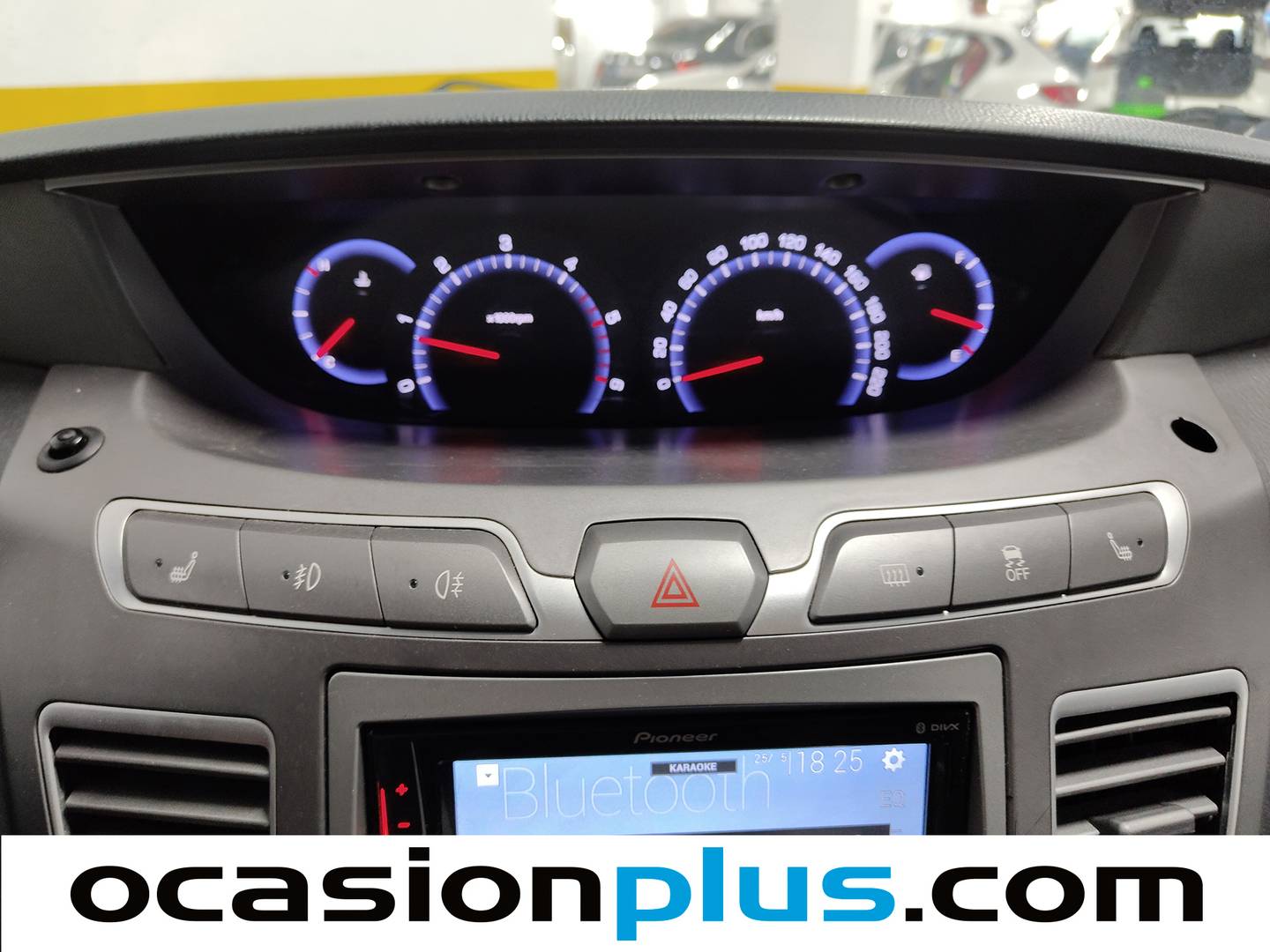 Paquetes del SsangYong Rodius SsangYong Rodius 2.0 e-Xdi Limited (155 CV) 7 Plazas