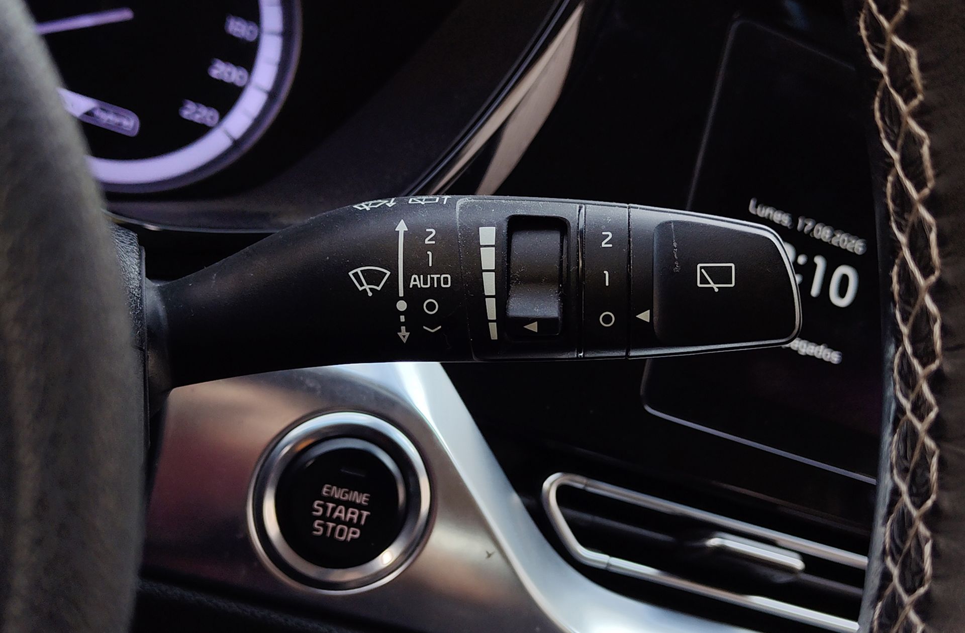 Kia Niro 1.6 GDi HEV Híbrido Emotion - foto 31