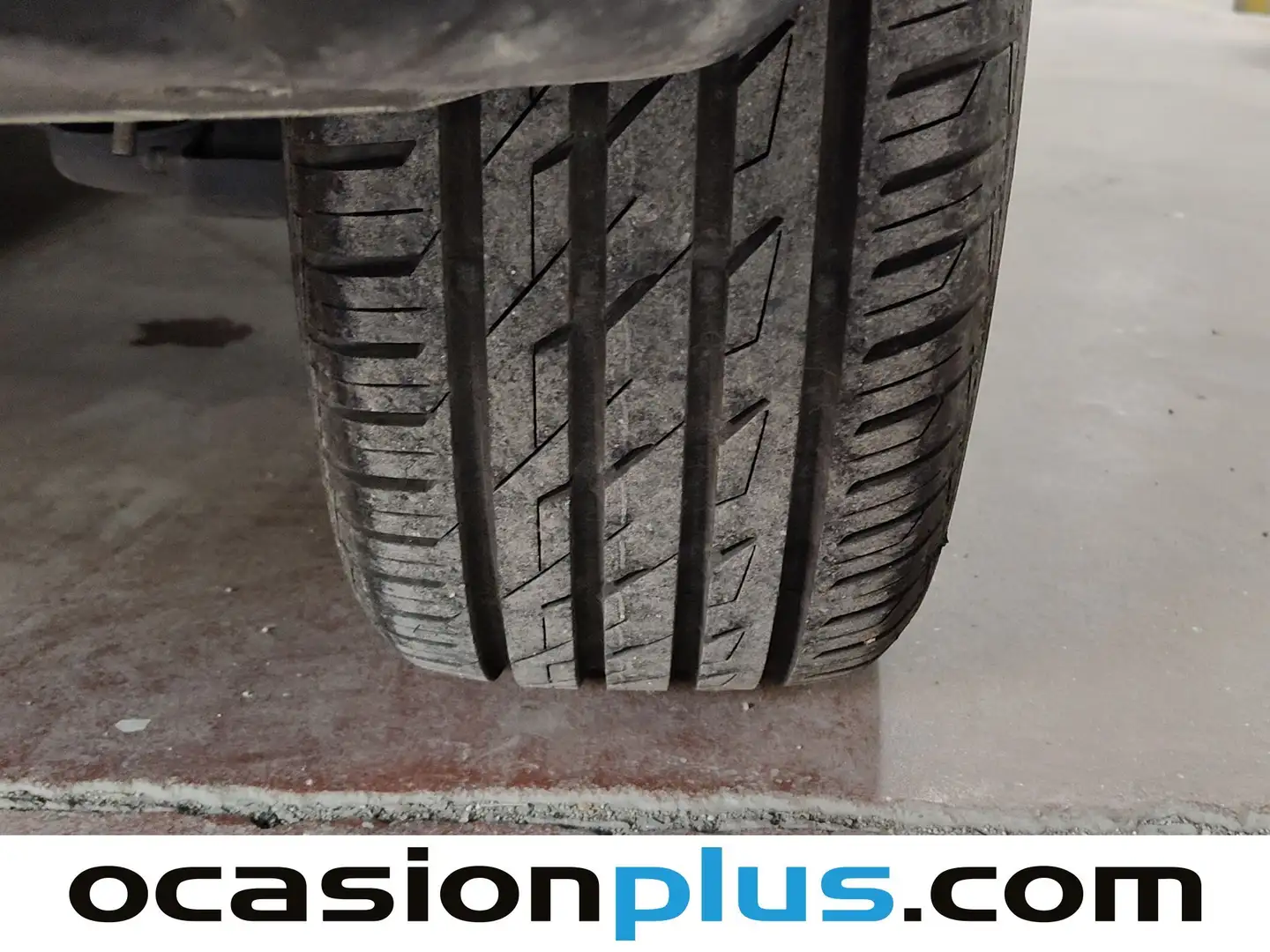 Foto Seat Arona SEAT Arona 1.0 TSI Ecomotive S&S Xcellence Edition (115 CV)