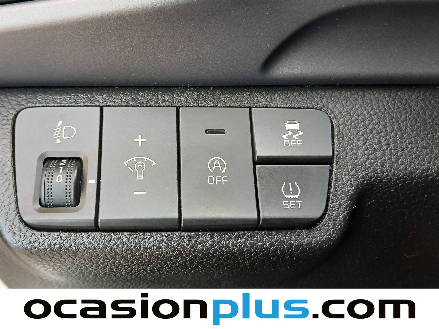 Equipamiento del KIA Stonic KIA Stonic 1.0 T-GDi MHEV iMT Concept (100 CV)