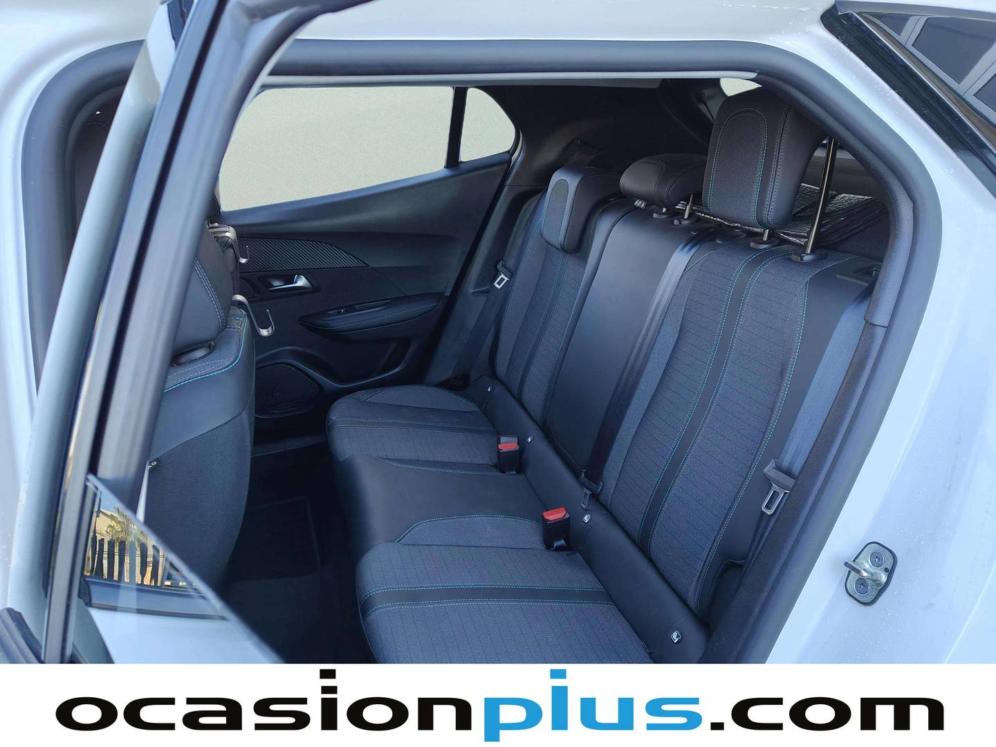 Foto asientos traseros Peugeot 2008 Peugeot 2008 BlueHDi 110 Allure Pack (110 CV)