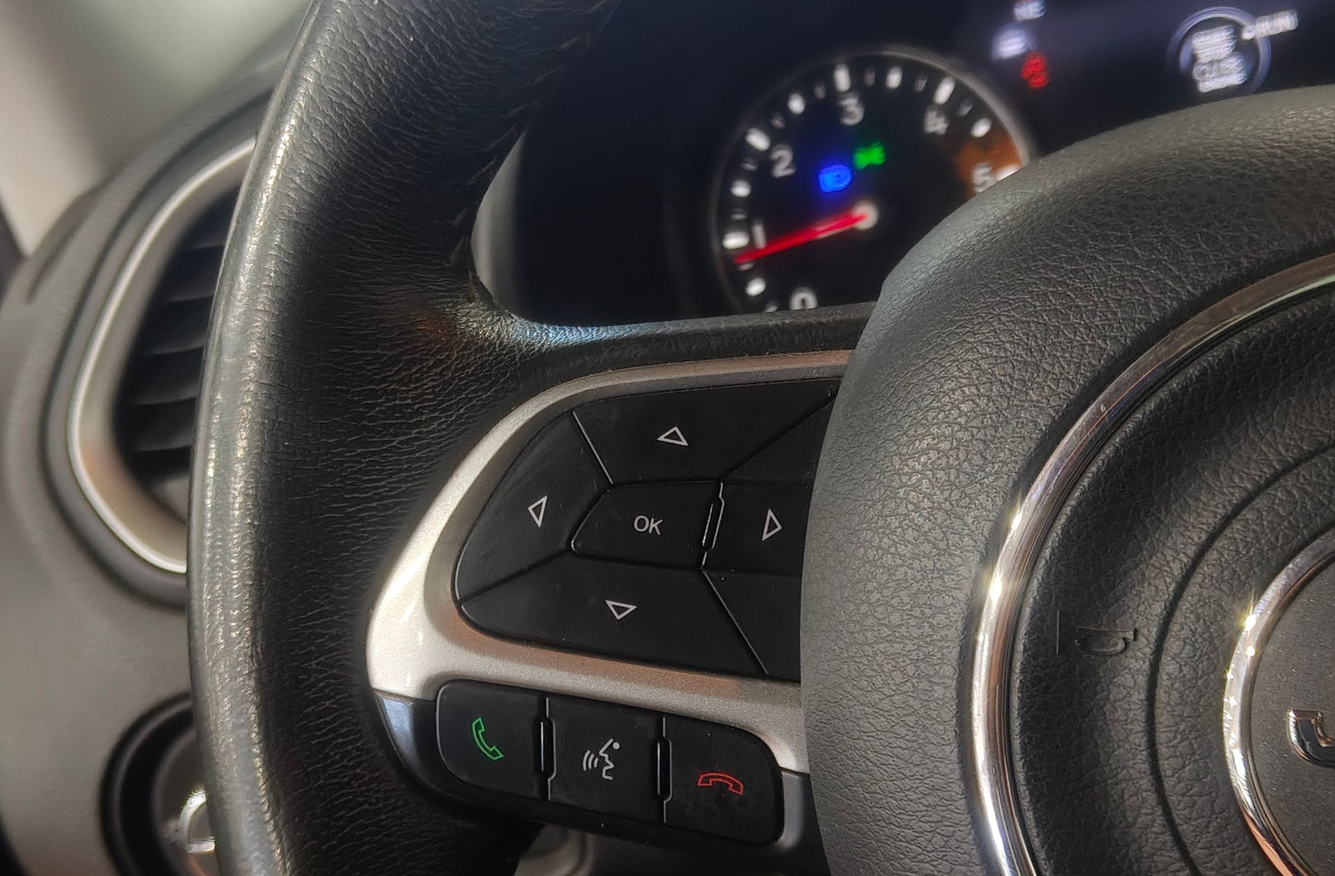Jeep Renegade 2.0 MultiJet Limited 4x4 AD Low - foto 26