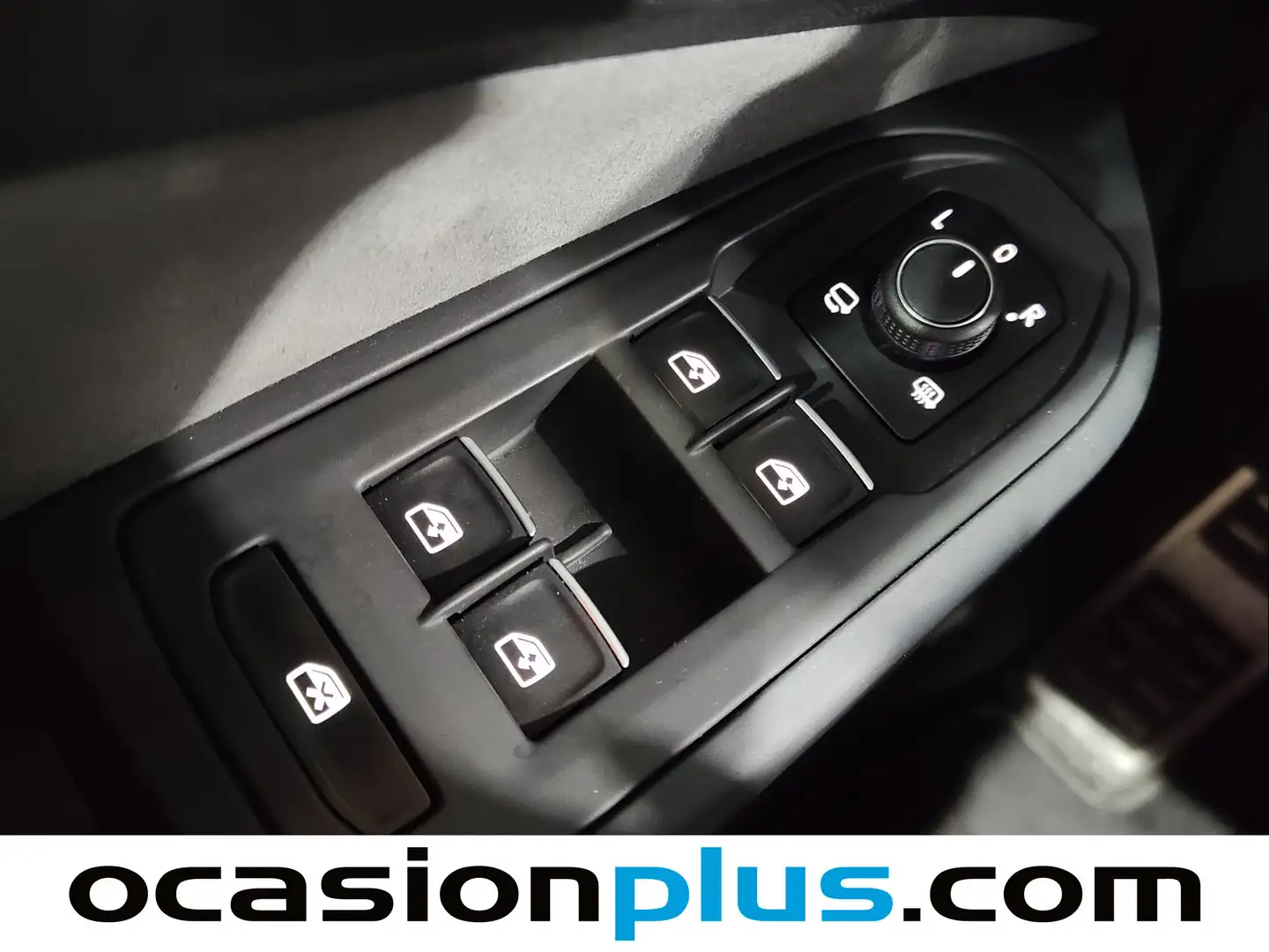 Foto Volkswagen Golf Volkswagen Golf R-Line 1.5 eTSI (150 CV) DSG