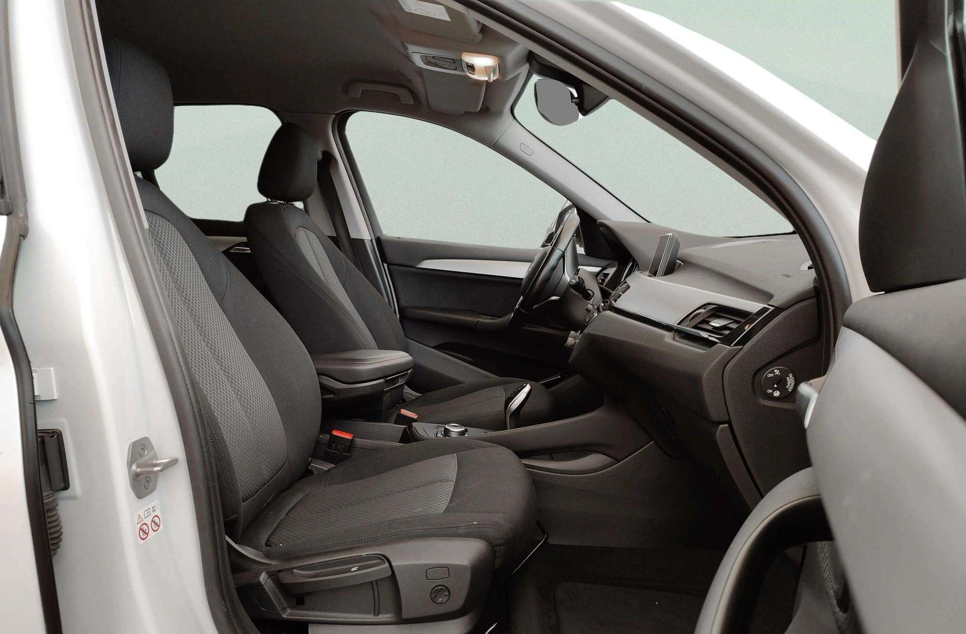 BMW X1 sDrive16d Business - foto 22