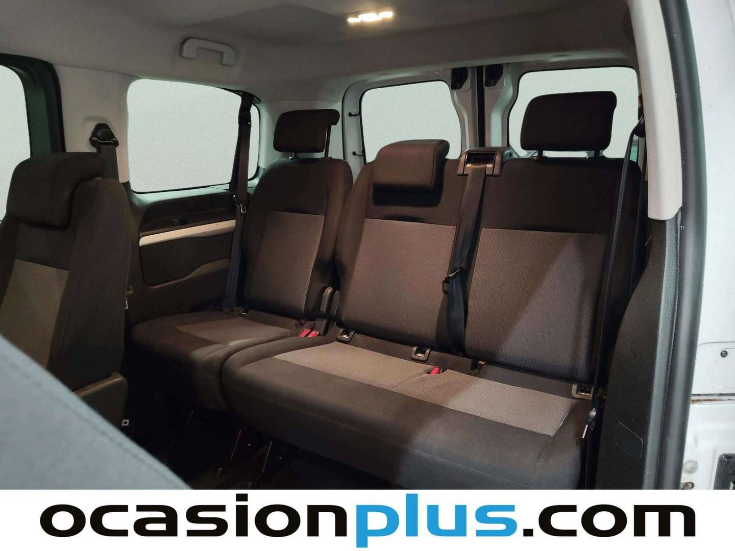 Extras y acabados del Toyota Proace Verso Toyota Proace Verso 2.0D VX Plus Shuttle L1 (145 CV) 9 plazas