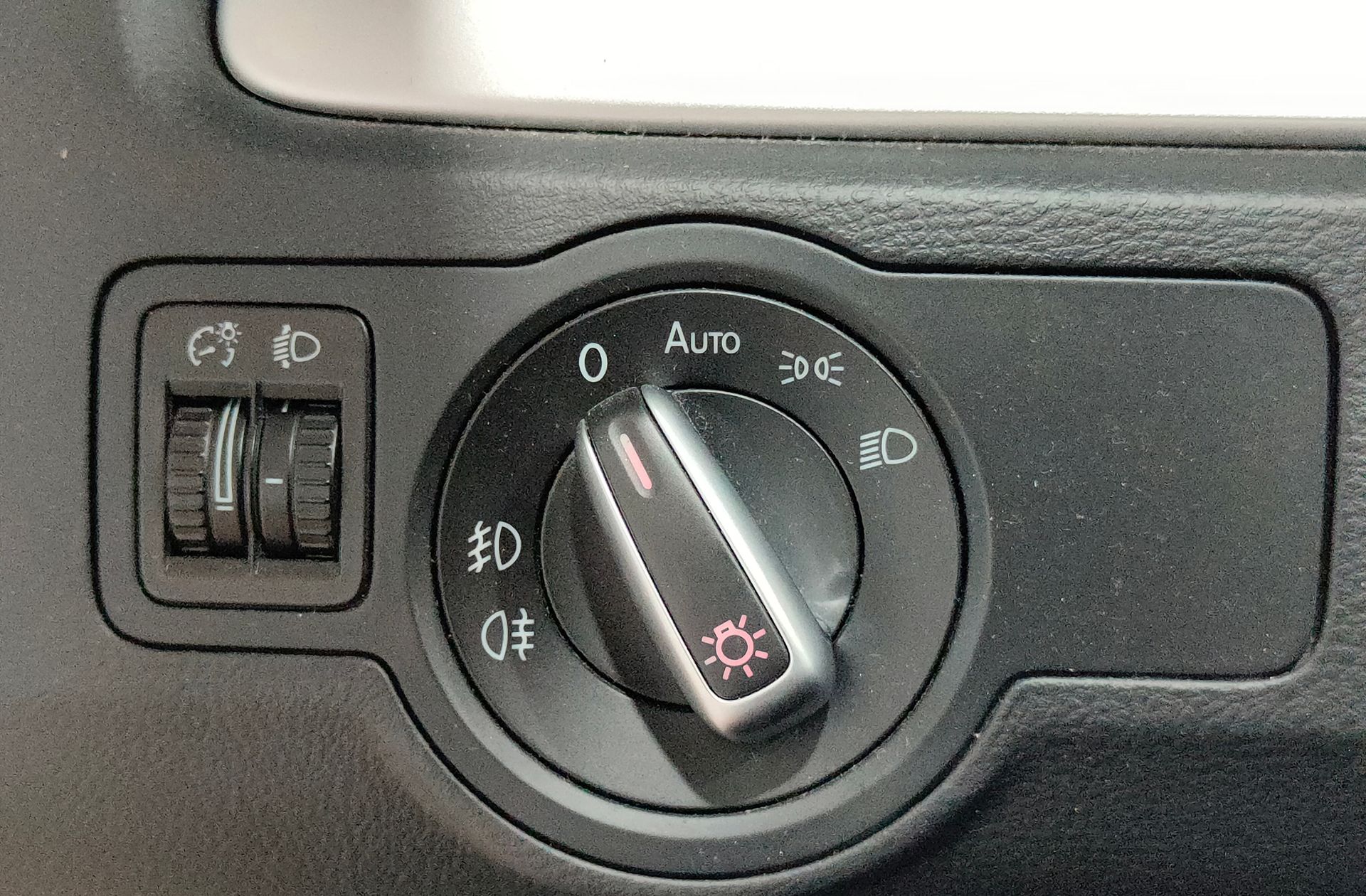 Volkswagen Passat Edition 1.6 TDI BMT - foto 7