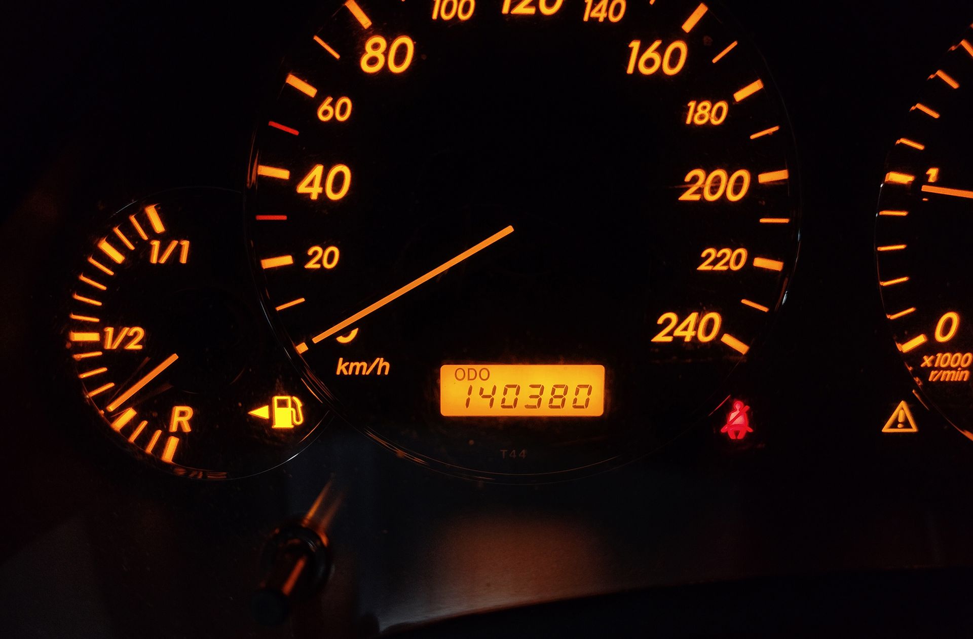 Toyota Avensis 2.2 D-4D Executive - foto 7