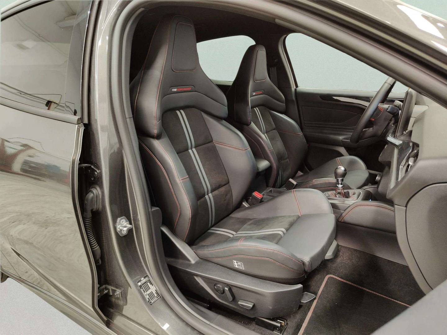 Ford Focus Ford Focus 2.3 EcoBoost ST (280 CV) manual