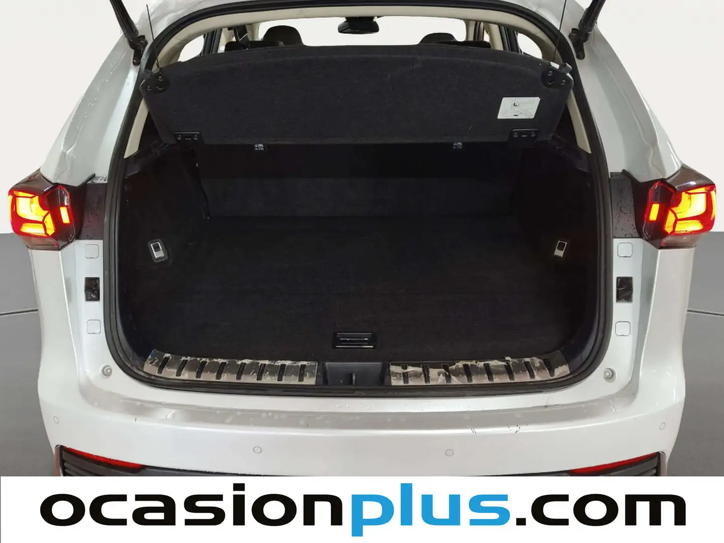 Foto Lexus NX Lexus NX 300h Premium 2WD (197 CV)