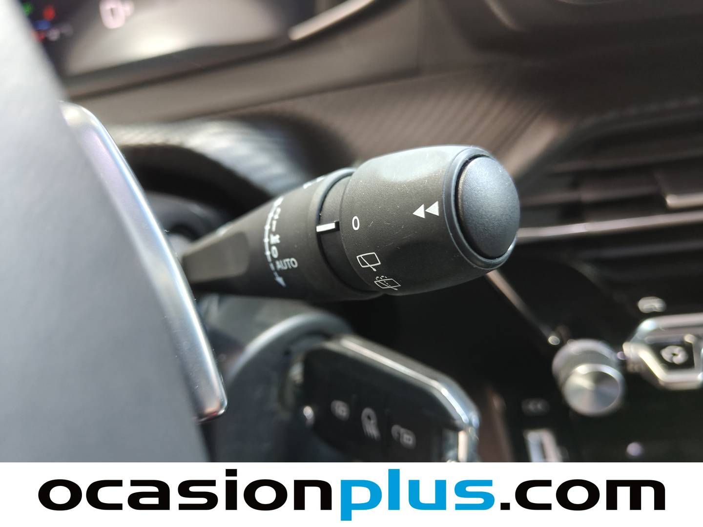 Peugeot 2008 Peugeot 2008 PureTech 130 S&S Allure EAT8 (130 CV) gasolina