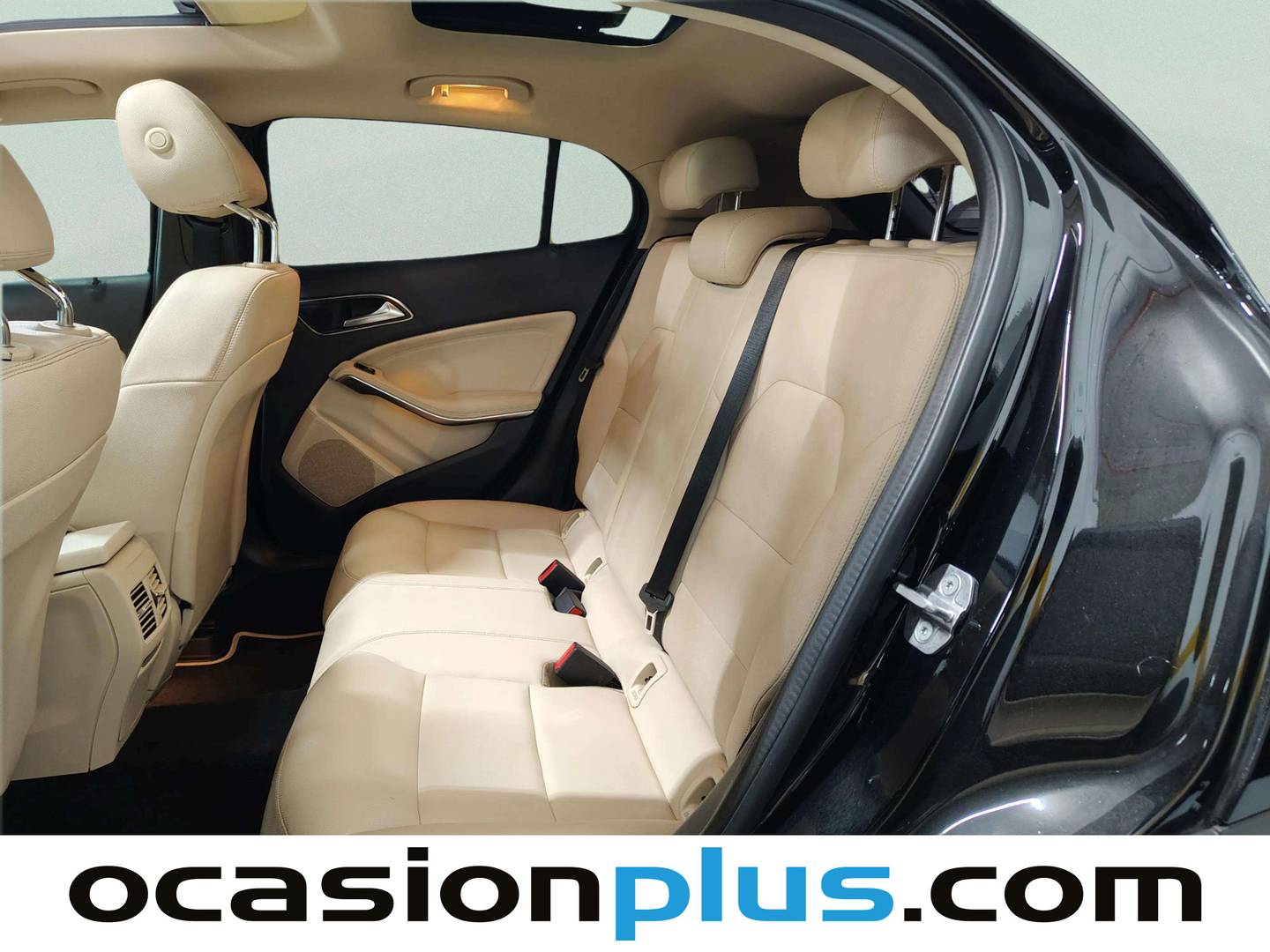 Foto Mercedes GLA Mercedes-Benz GLA 180  (122 CV)