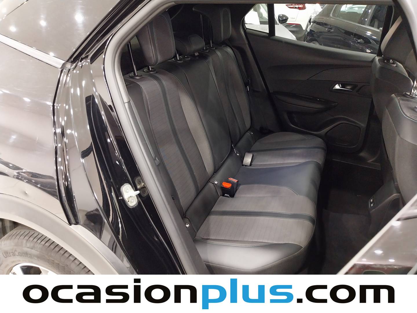 Foto Peugeot 2008 Peugeot 2008 PureTech 130 S&S Allure Pack (130 CV)