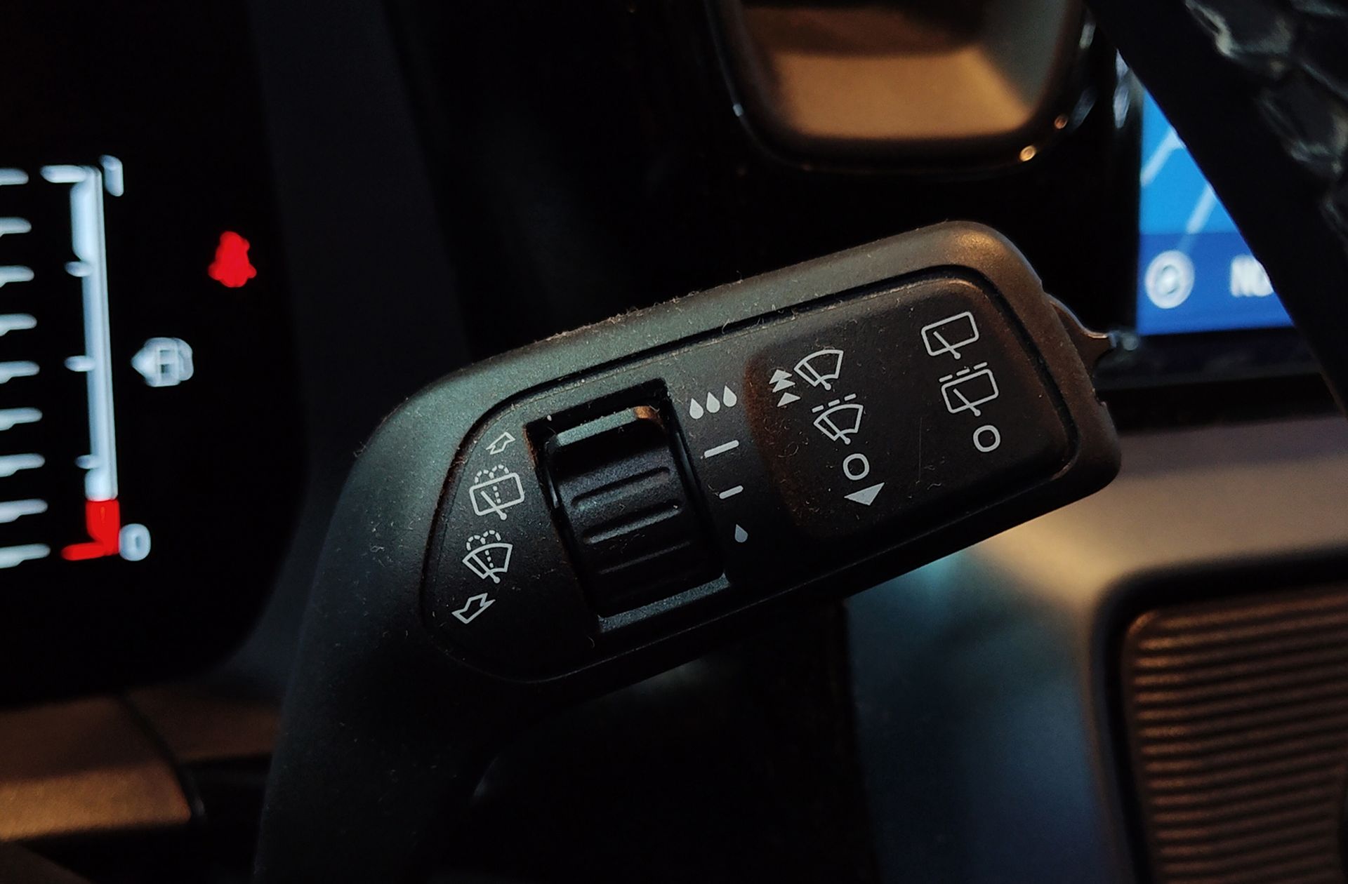 Ford Tourneo Courier 1.0 EcoBoost Active - foto 25