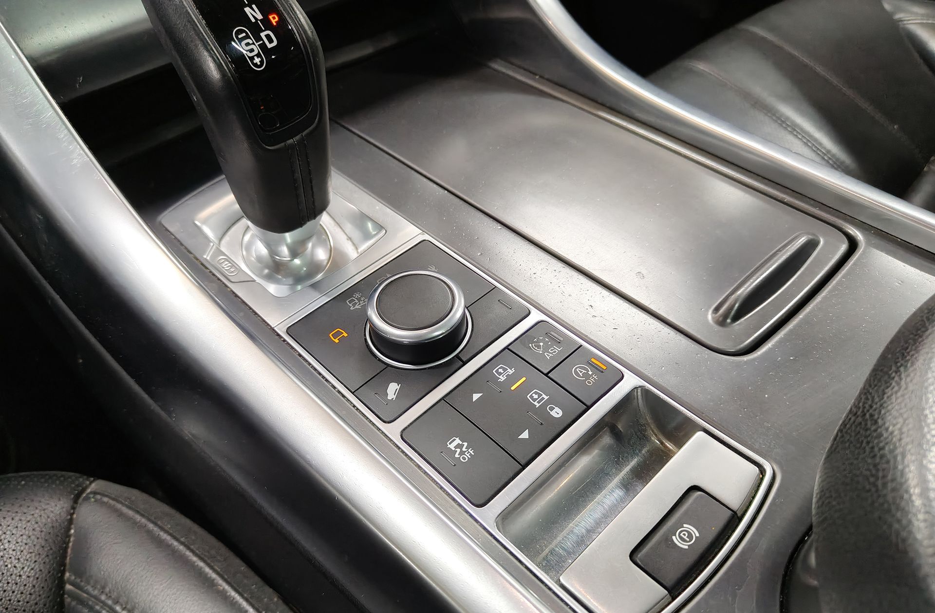 Land Rover Range Rover Sport 3.0 TDV6 SE - foto 9