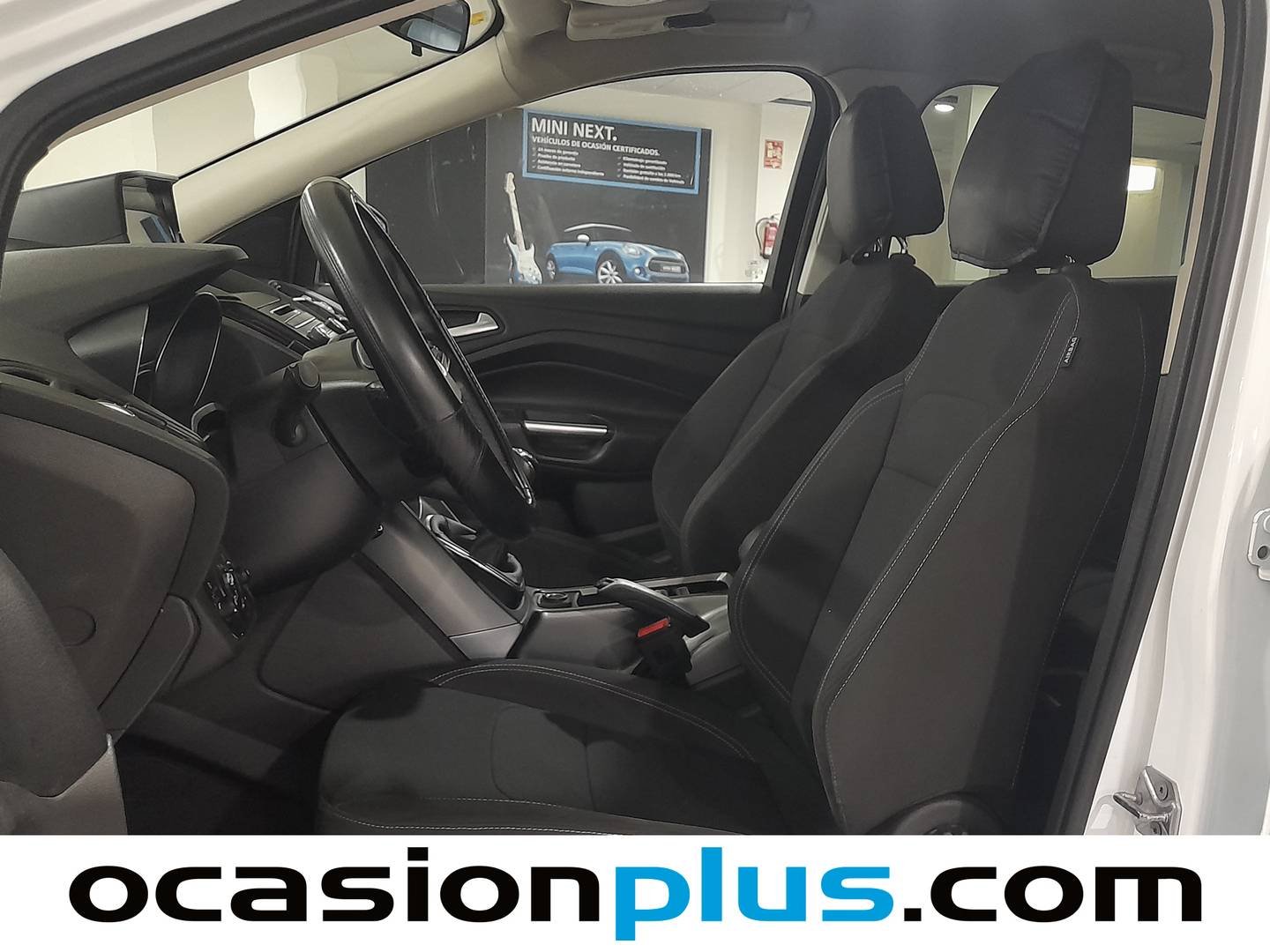 Foto asientos delanteros Ford Kuga Ford Kuga 2.0 TDCI S&S Trend 4x4 (150 CV)