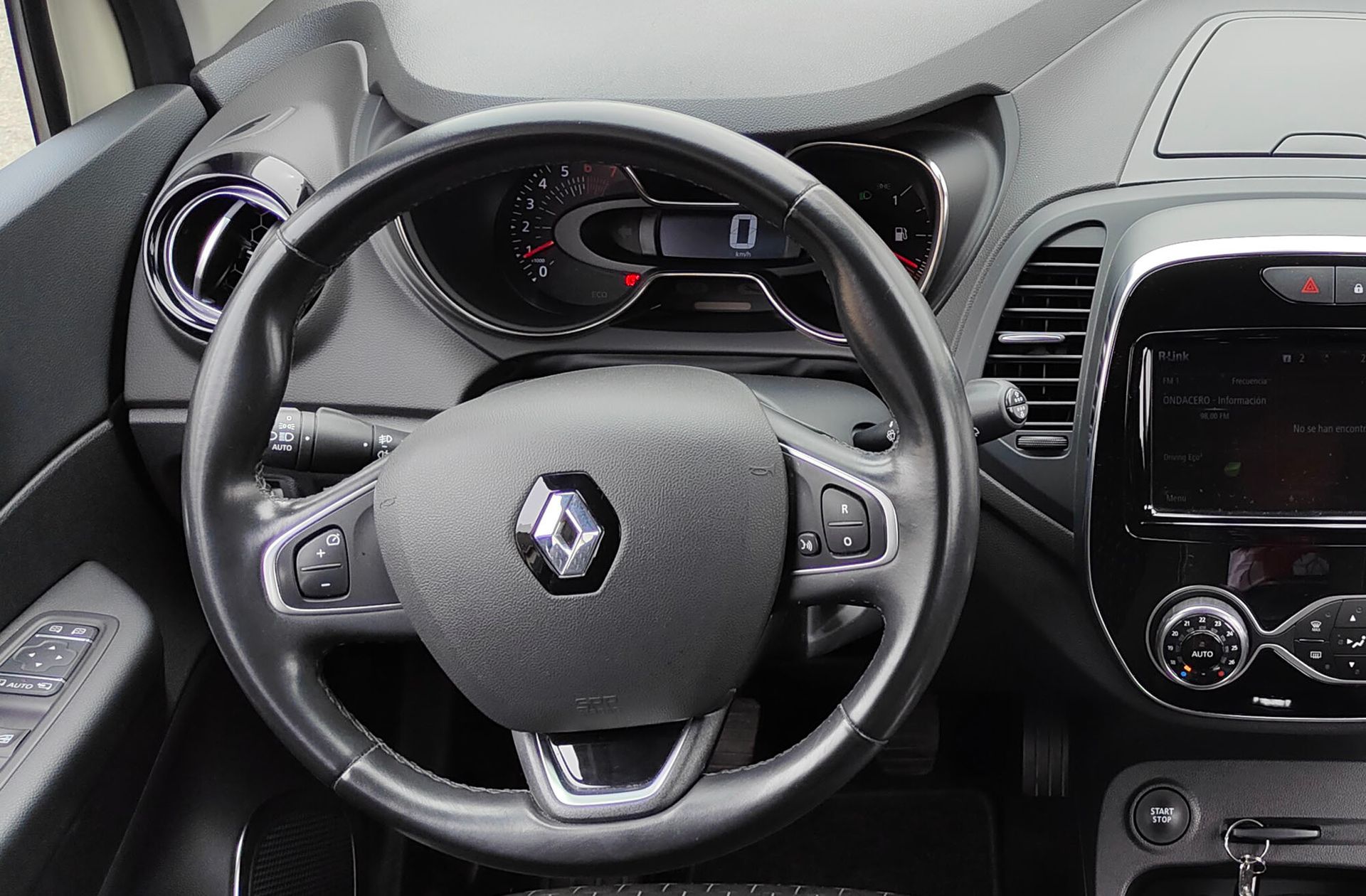Renault Captur Zen TCe - foto 21