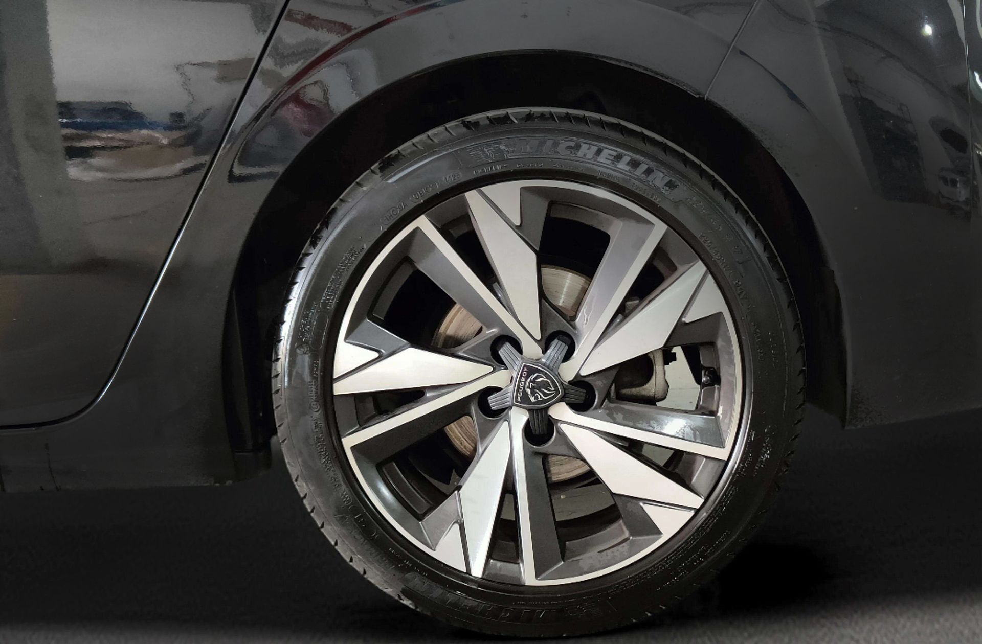 Peugeot 308 PureTech 130 Allure EAT8 - foto 40