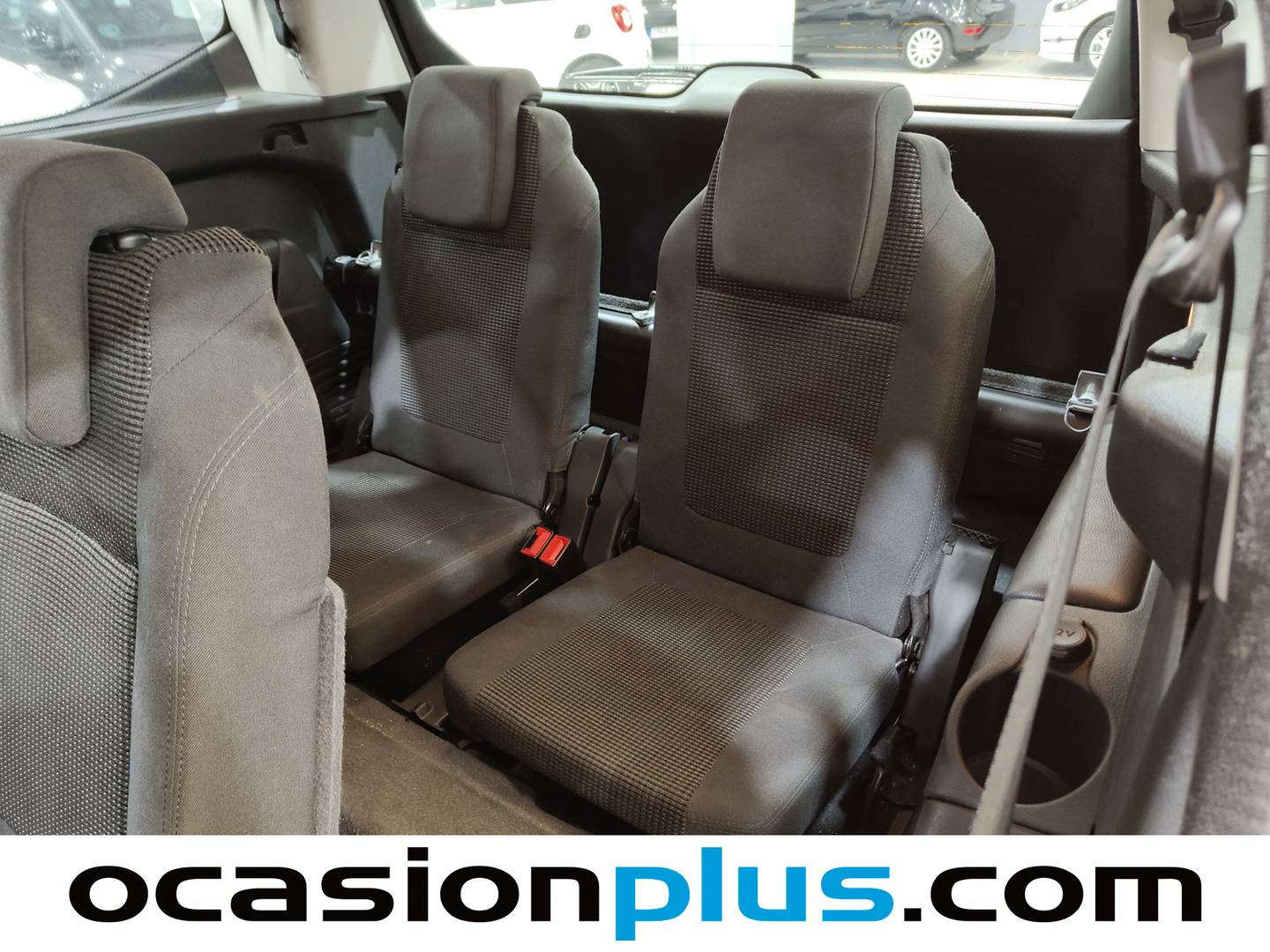 Extras y acabados del Peugeot 5008 Peugeot 5008 1.6 HDI FAP Active (115 CV) 7 Plazas