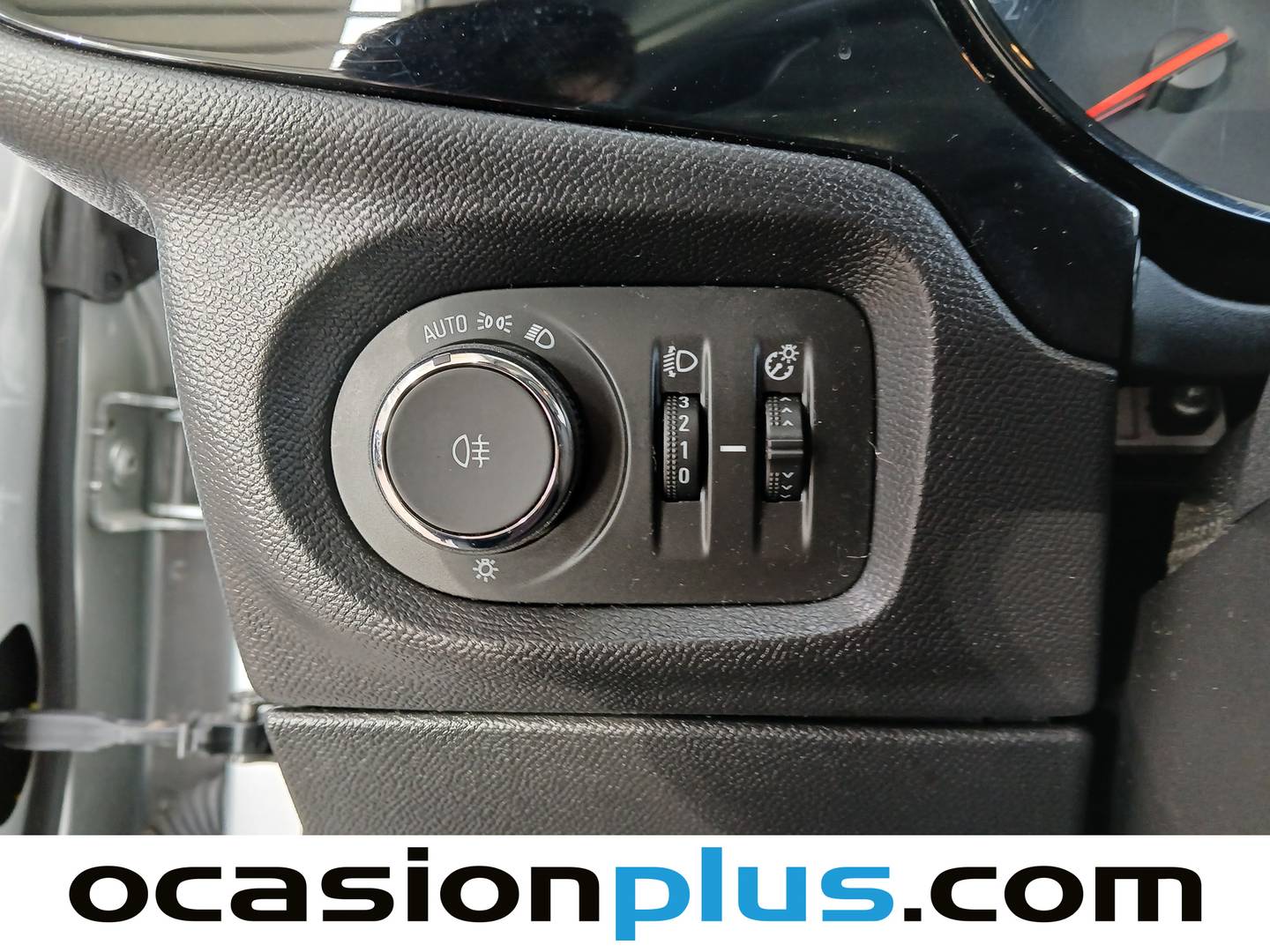 Equipamiento del Opel Corsa Opel Corsa 1.2 XEL Edition (75 CV)