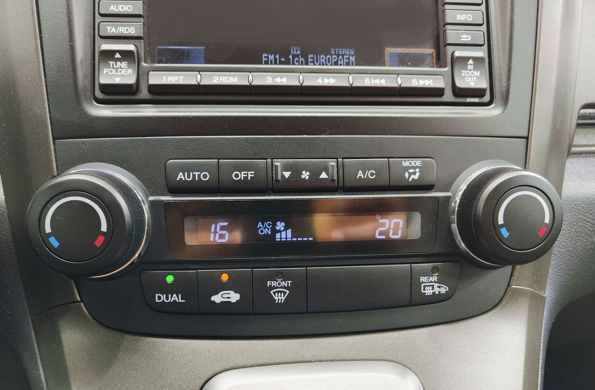 Honda CR-V 2.2 I-DTEC Luxury - foto 31