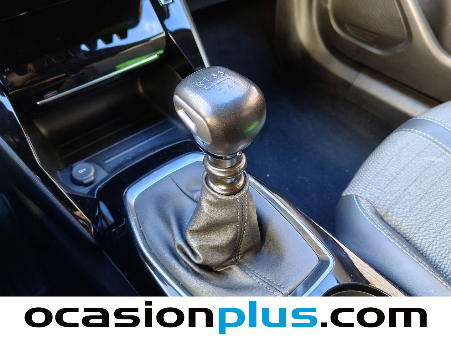 Foto Peugeot 2008 Peugeot 2008 PureTech 100 S&S Allure (100 CV)