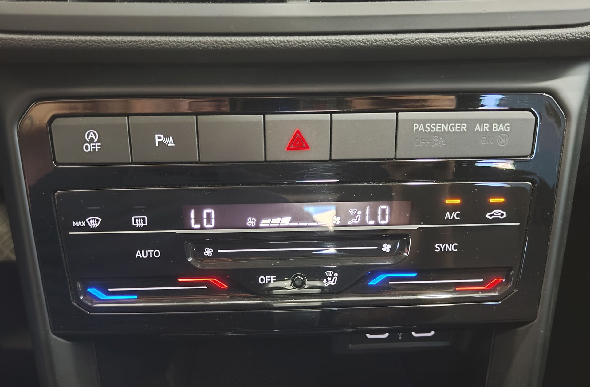 Volkswagen T-Cross Advance 1.0 TSI DSG - foto 25