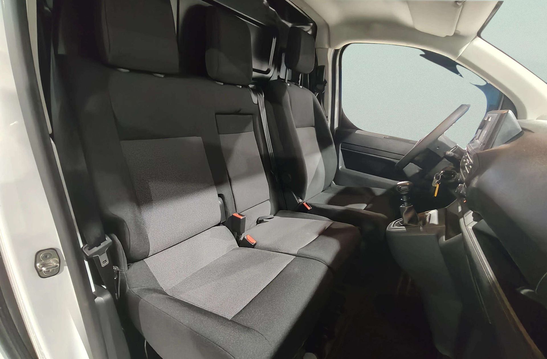 Opel Vivaro Furgon BlueHDi 120 - foto 13