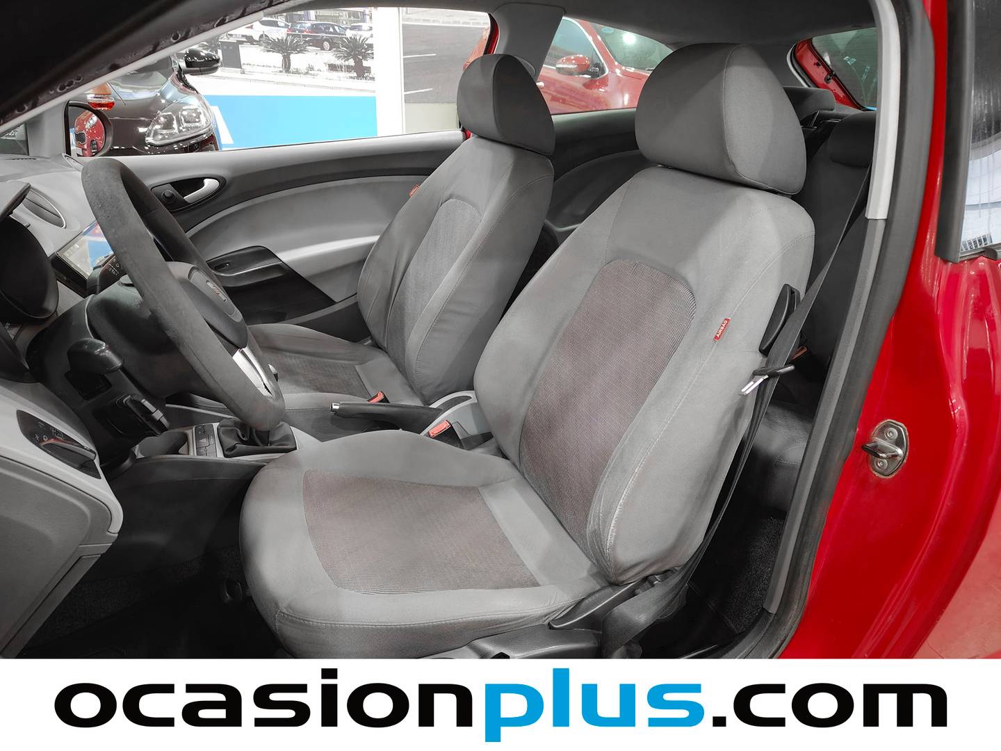 Foto asientos delanteros Seat Ibiza Seat Ibiza SC 1.4 TDI Reference (80 CV)