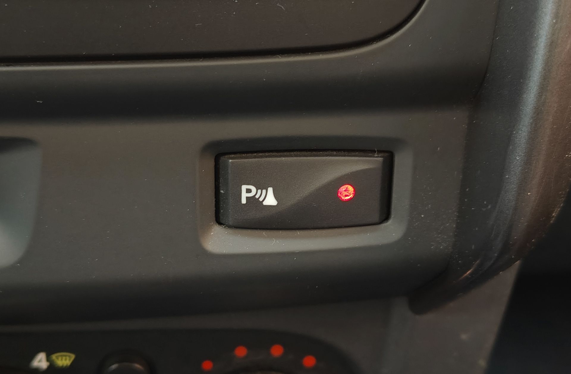 Dacia Duster Laureate TCe 4x2 - foto 11