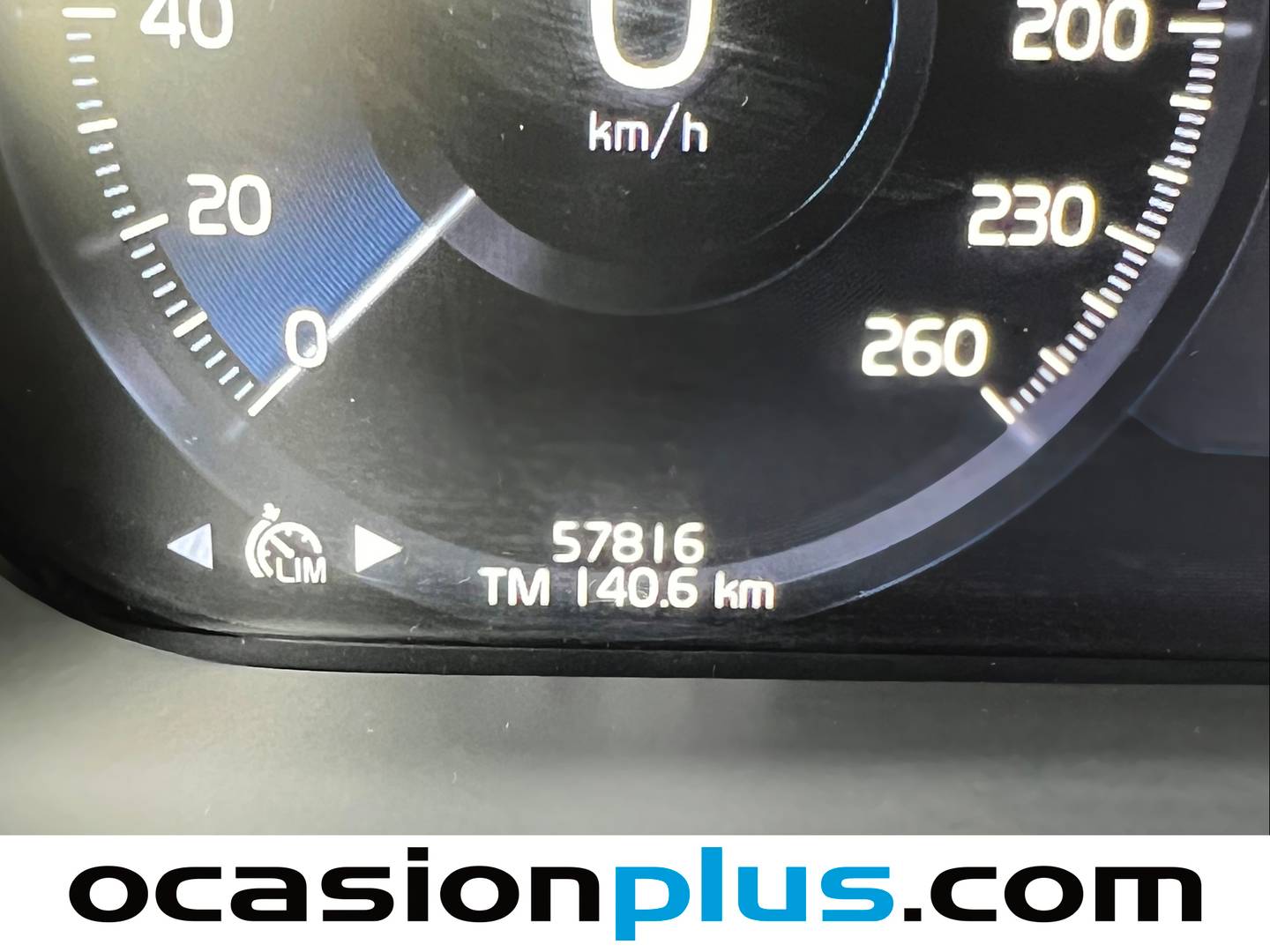 Foto Volvo XC60 Volvo XC60 B4 D R-Design Auto (197 CV)