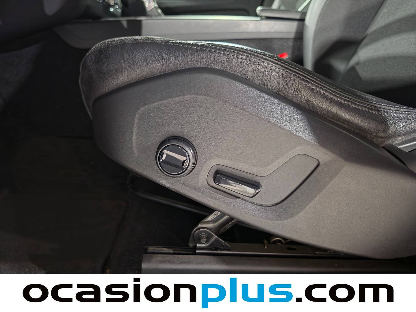 Acabados Volvo XC60 Volvo XC60 T4 Momentum Auto (190 CV)