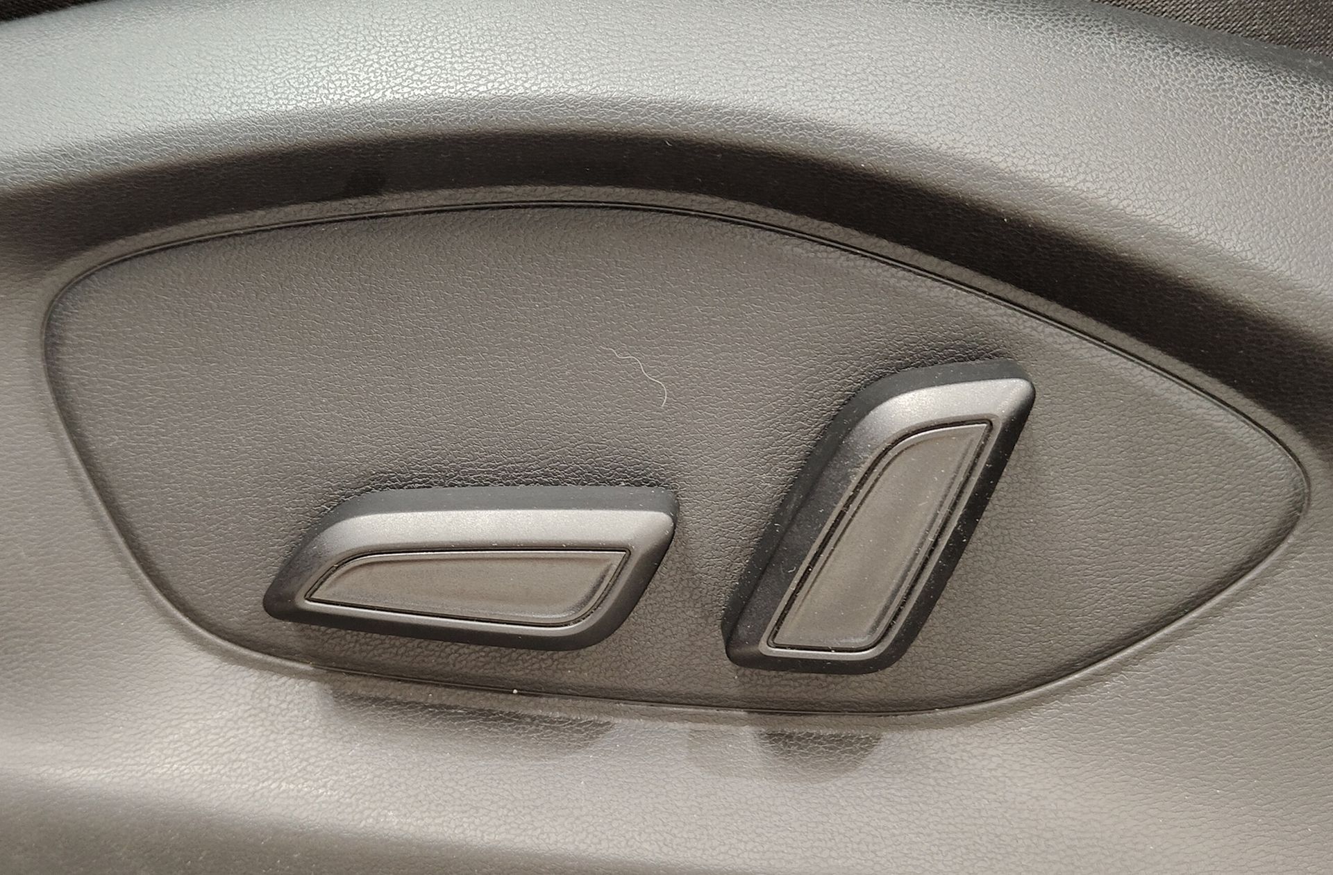 MG ZS 1.5 Hybrid+ Luxury - foto 13