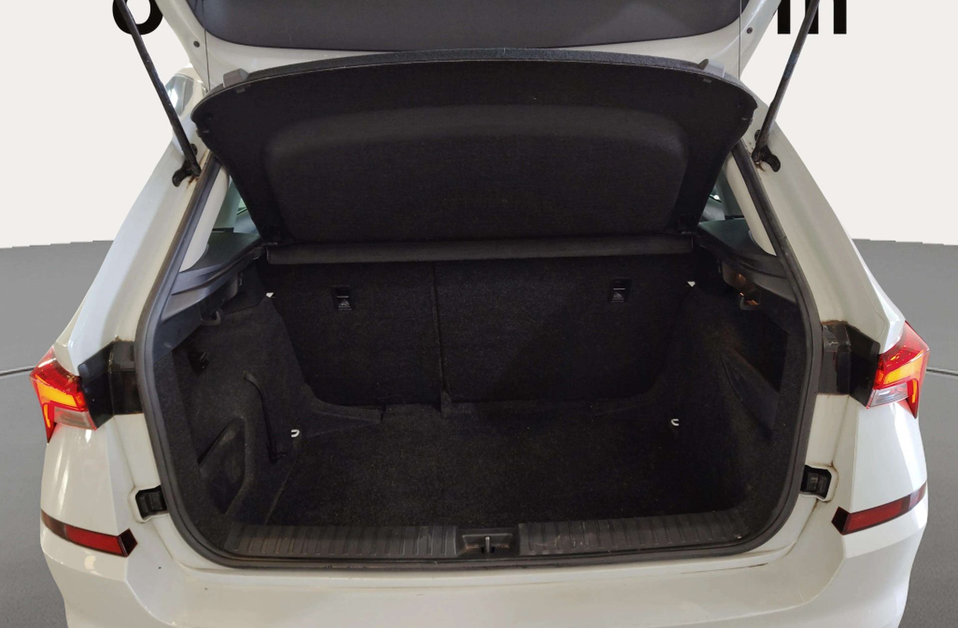 Škoda Kamiq 1.0 TSI Style DSG - foto 19