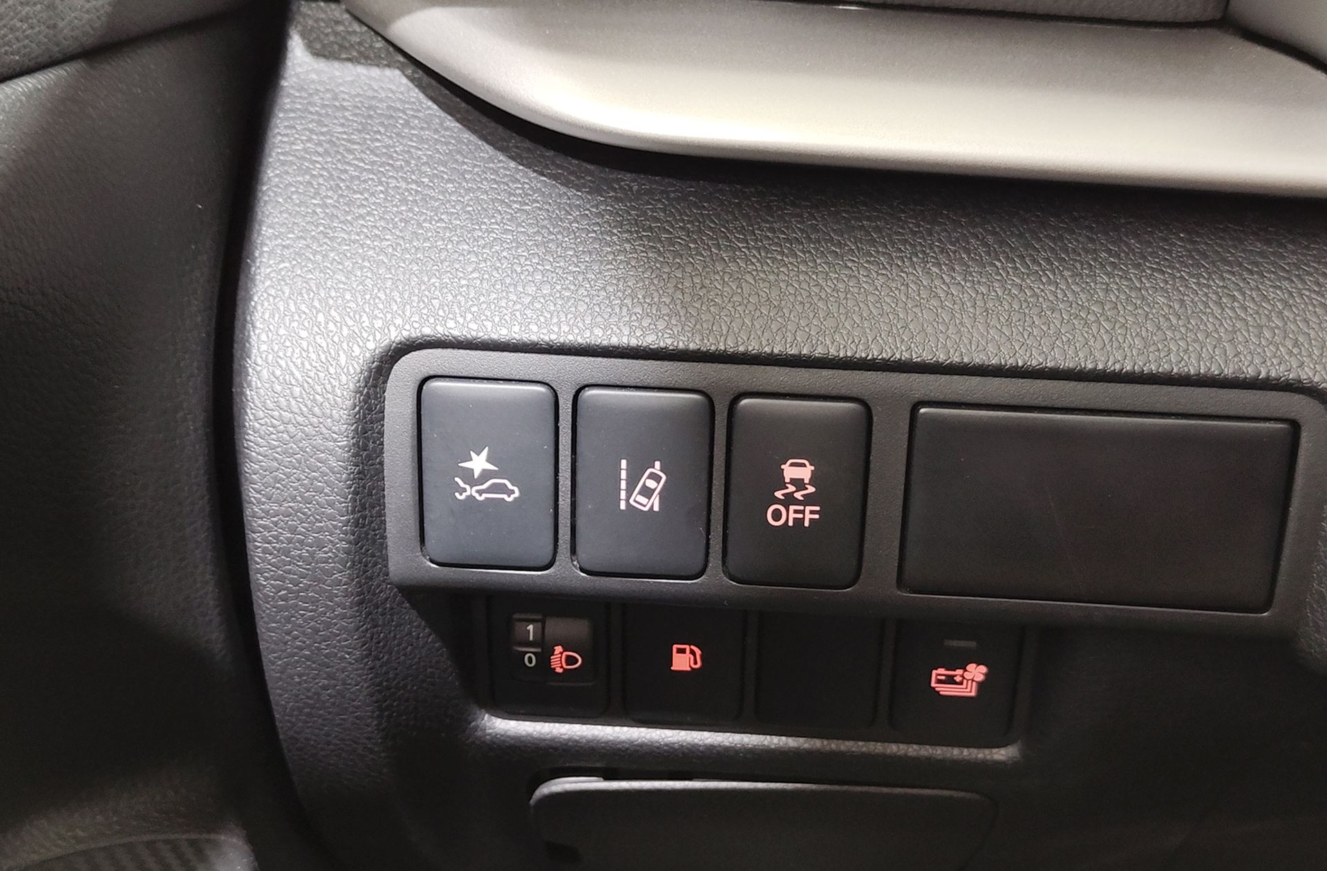 Mitsubishi Eclipse Cross 2.4 PHEV Kaiteki 4WD - foto 15