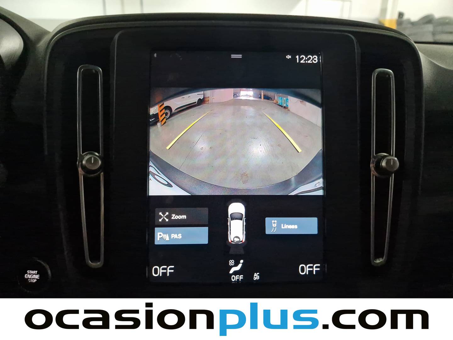 Extras y acabados del Volvo XC40 Volvo XC40 T2 Momentum Core (129 CV)
