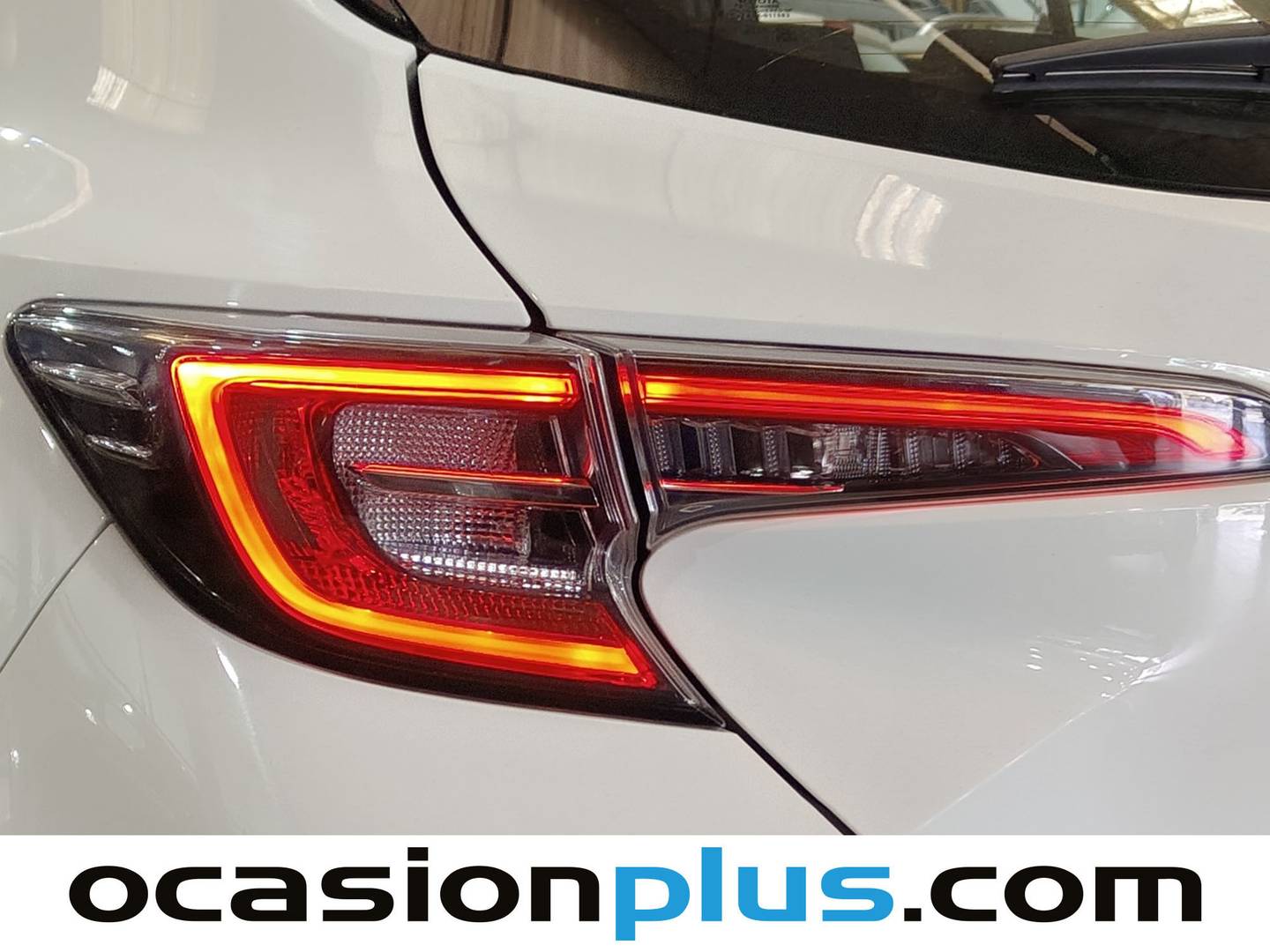 Acabados Toyota Corolla Toyota Corolla 1.8 125 Híbrido Active Tech E-CVT (122 CV)