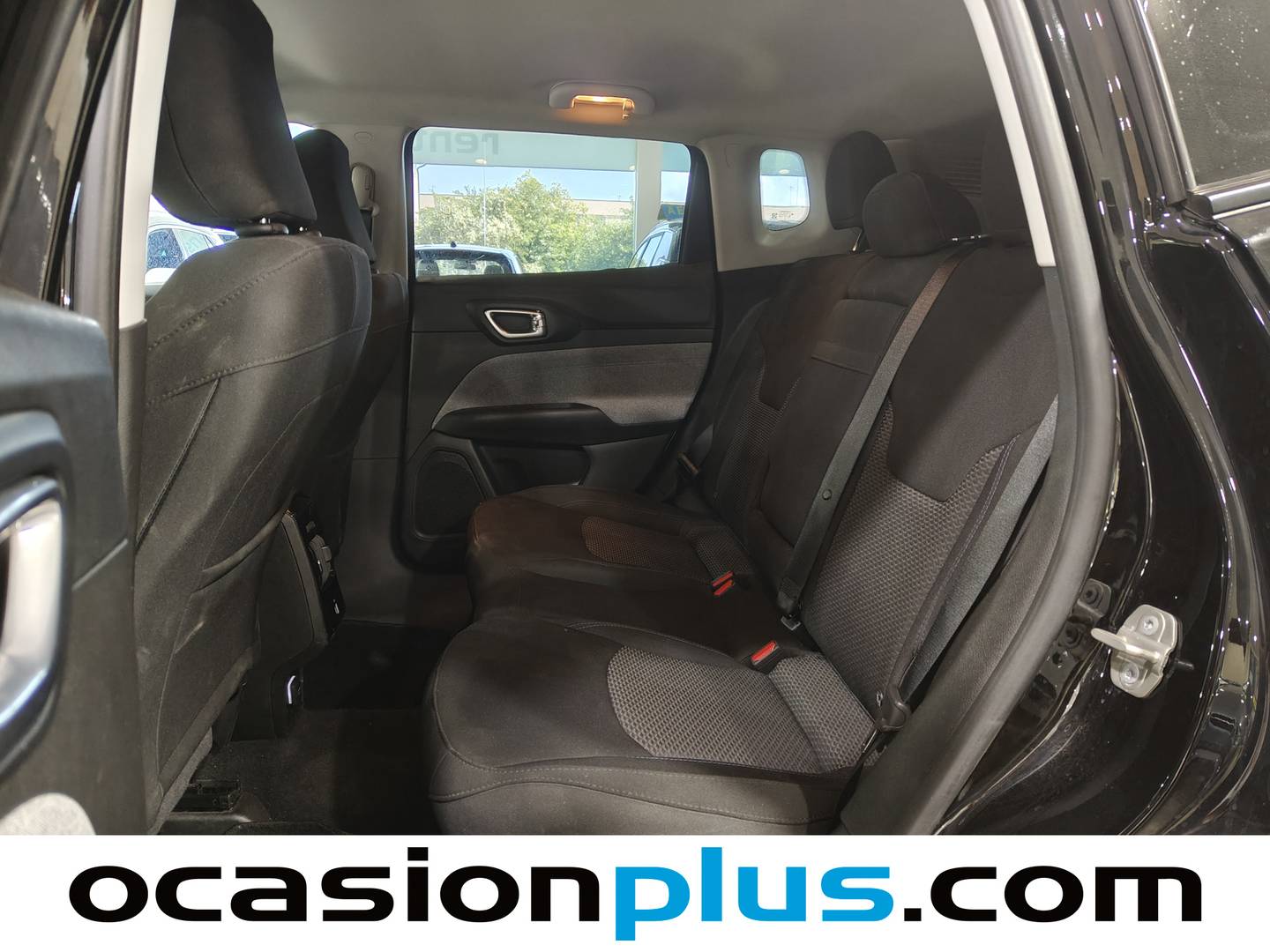 Foto asientos traseros Jeep Compass Jeep Compass eHybrid 1.5 MHEV Longitude DCT (130 CV)