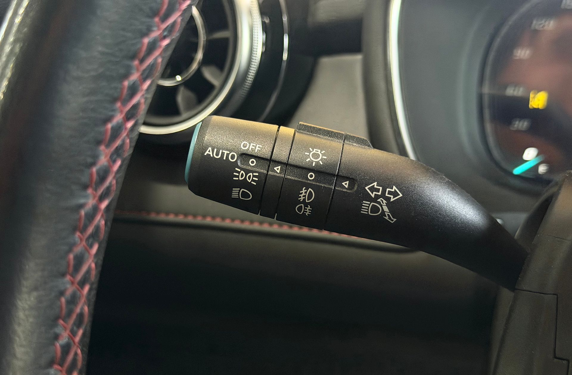 MG HS 1.5 Turbo GDI Comfort DCT - foto 22