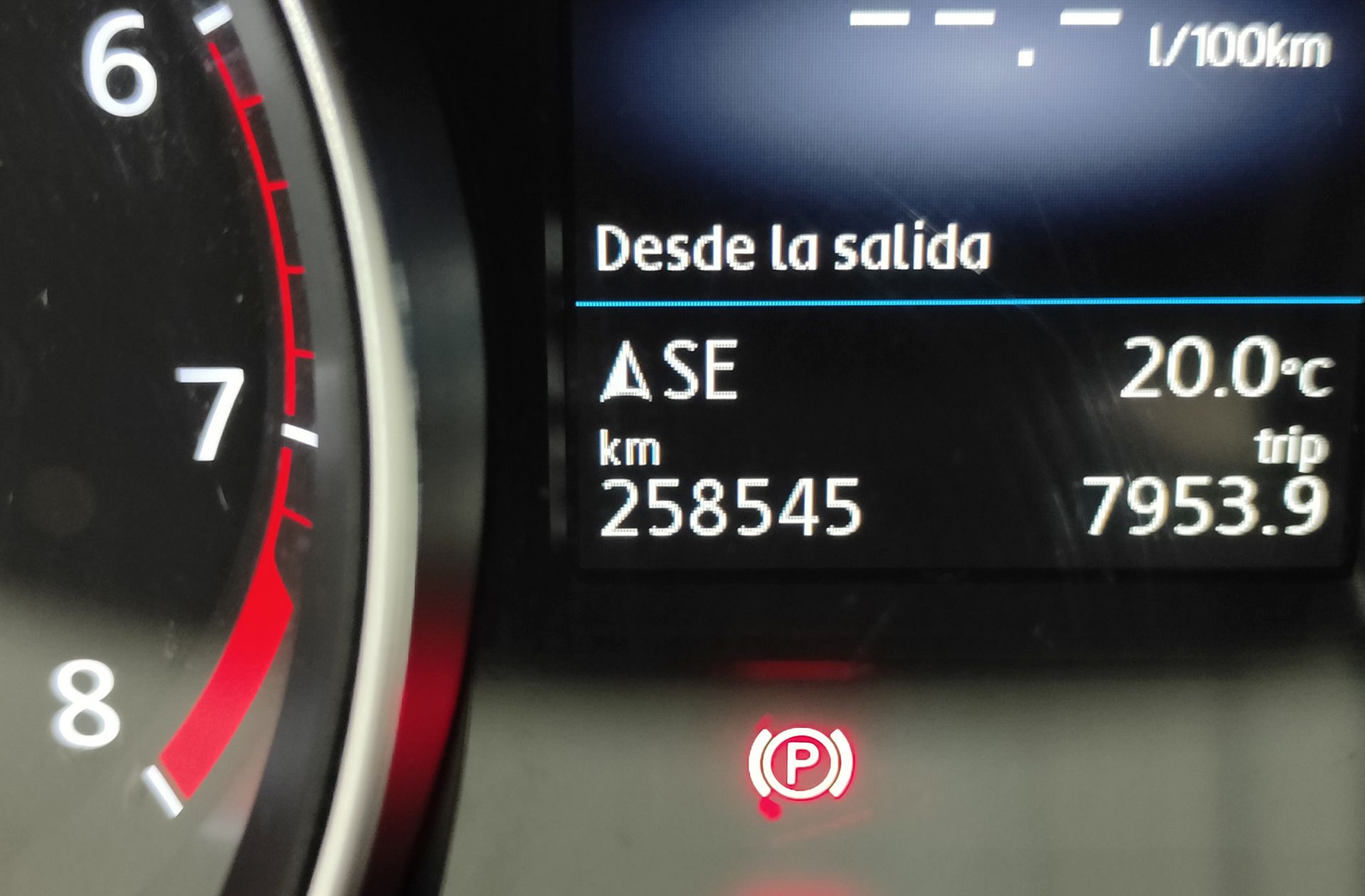 Volkswagen Passat Variant Executive 1.5 TSI DSG - foto 10