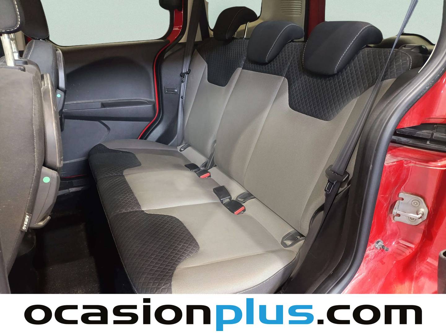 Foto asientos traseros Ford Tourneo Courier Ford Tourneo Courier 1.0 EcoBoost Titanium (100 CV)