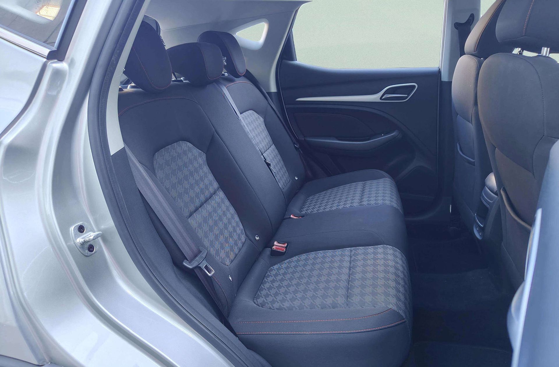 MG ZS 1.5 Comfort - foto 17