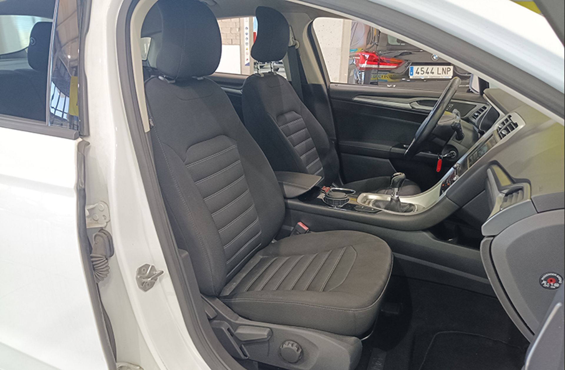 Ford Mondeo 1.5 TDCi Trend - foto 19