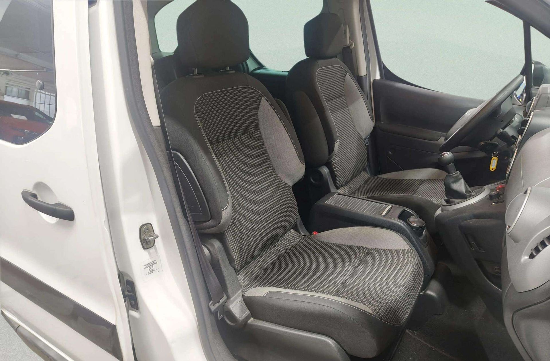 Peugeot Partner Tepee Combi 1.2 PureTech Outdoor - foto 18