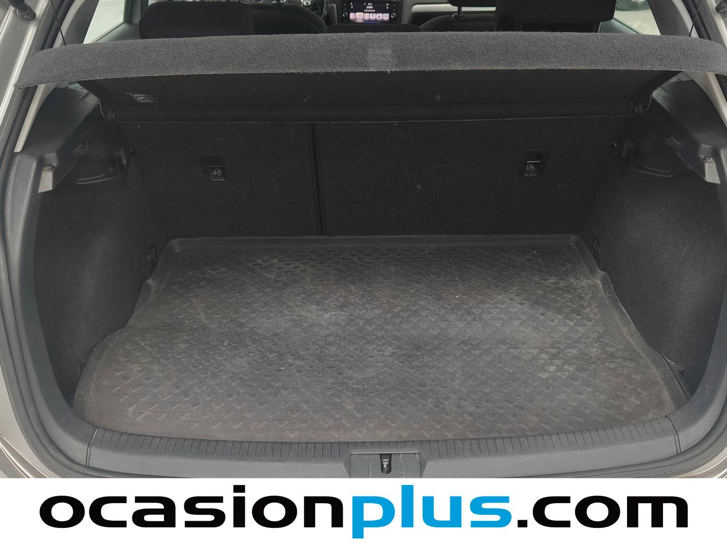 Fotos maletero Volkswagen Golf Volkswagen Golf Business & Navi 1.6 TDI (115 CV) DSG