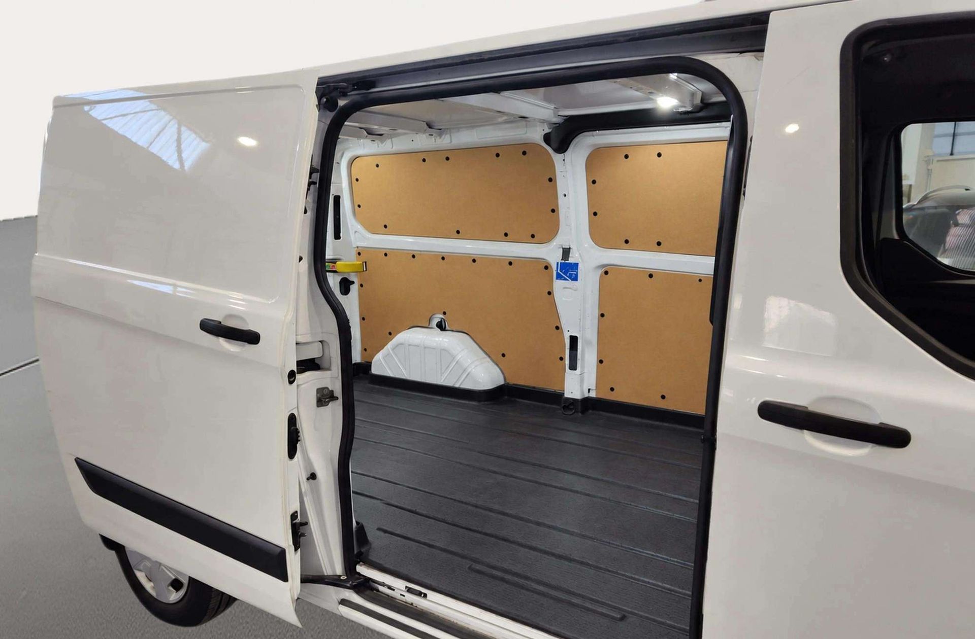 Ford Transit Custom Furgon 2.0 TDCi 300 L2 Trend - foto 10