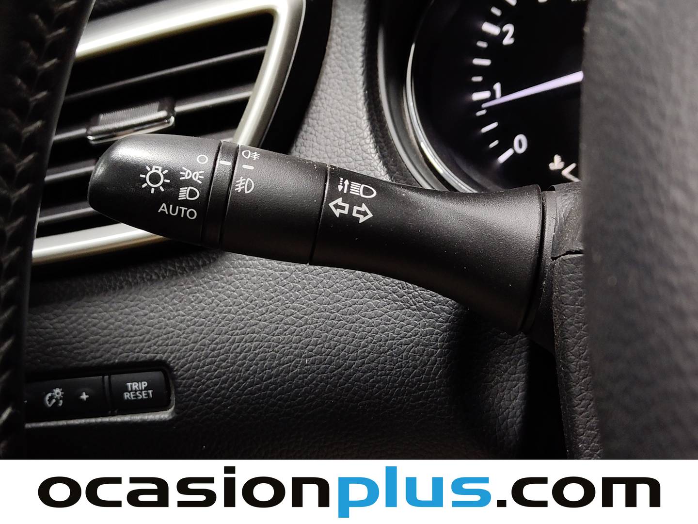 Accesorios del Nissan QASHQAI Nissan Qashqai 1.2 DIG-T S&S 360 S 4x2 (115 CV)